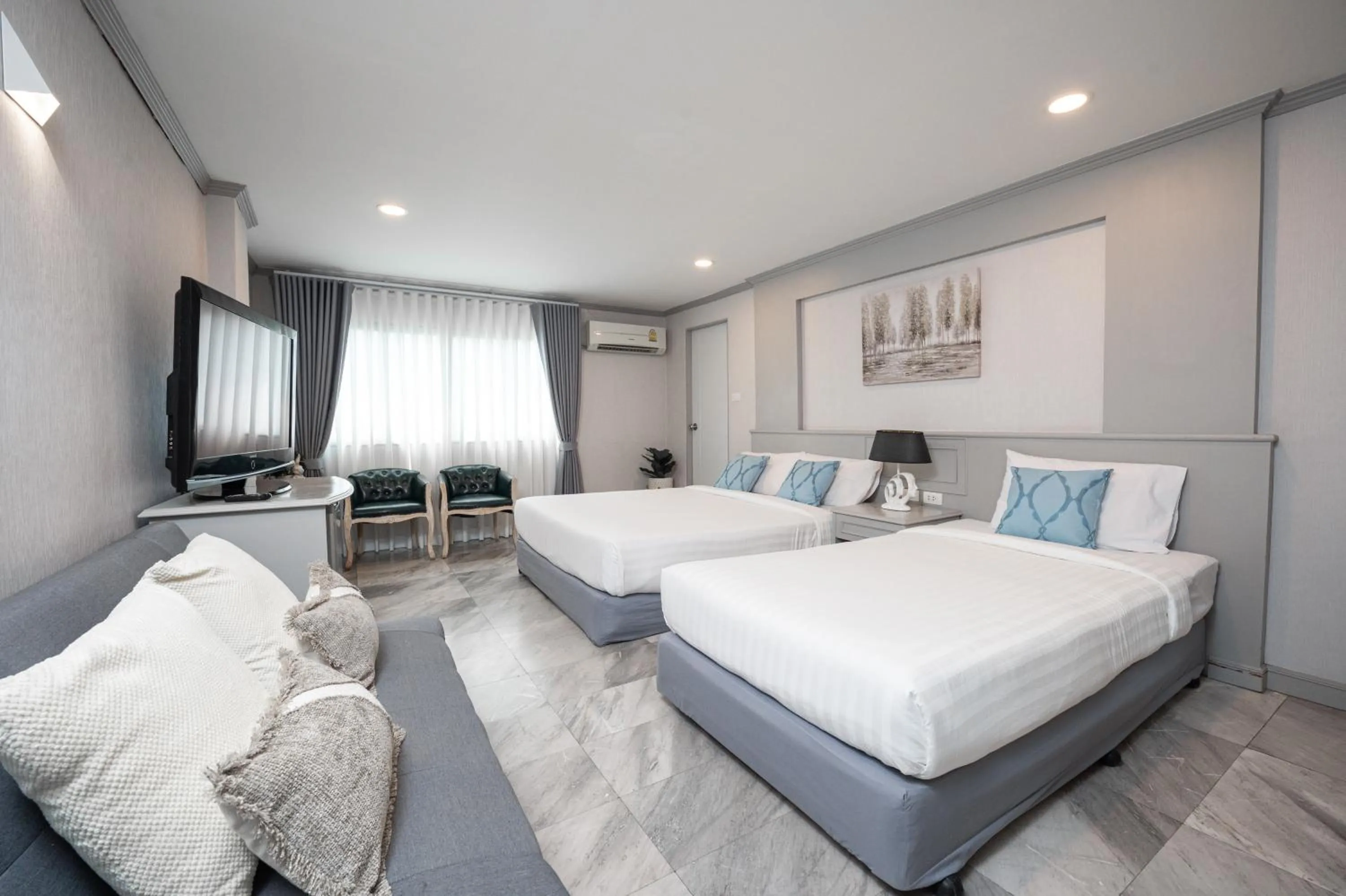 Family Room in Chaipat Hotel