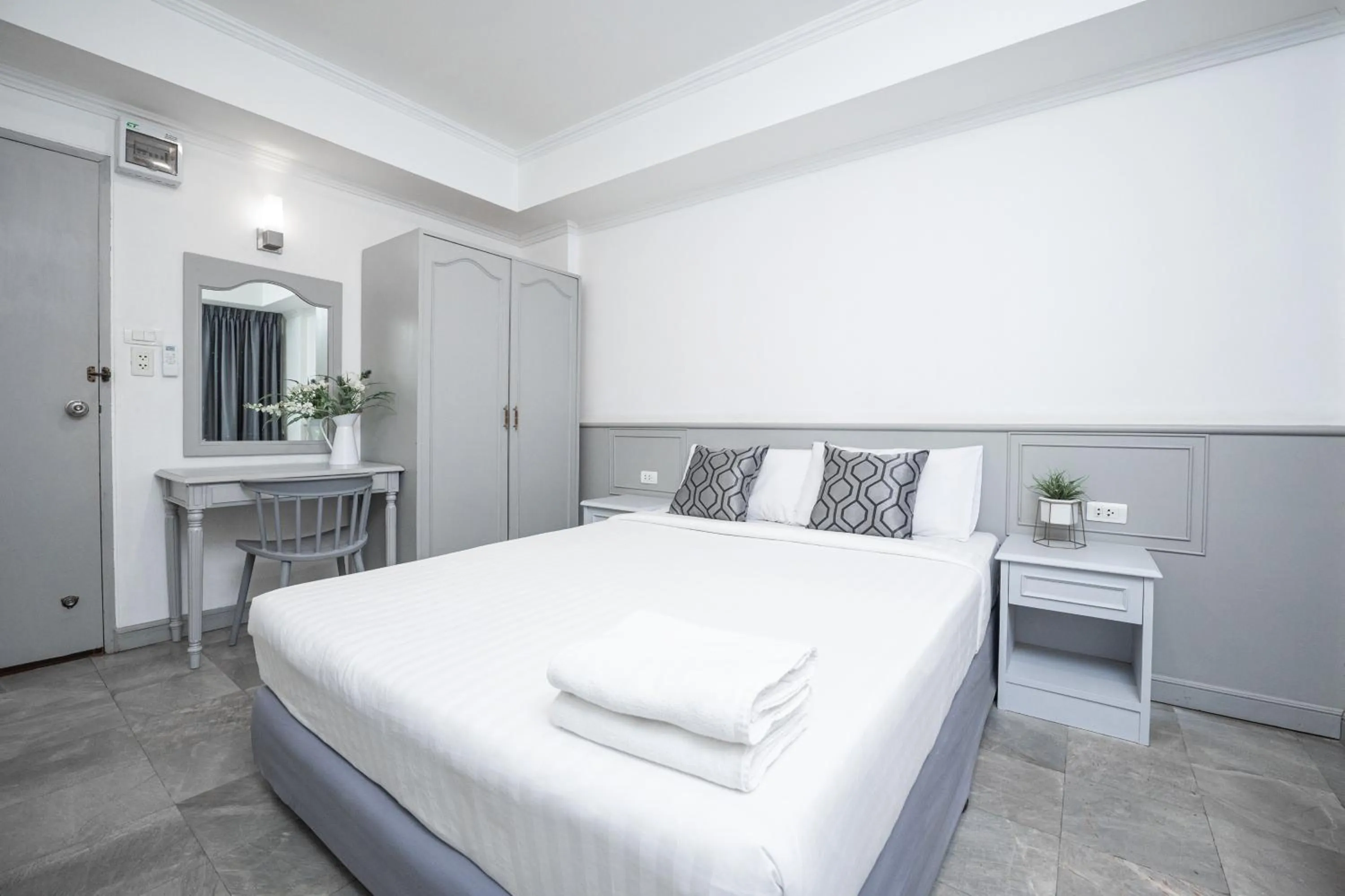 Standard Double Room in Chaipat Hotel