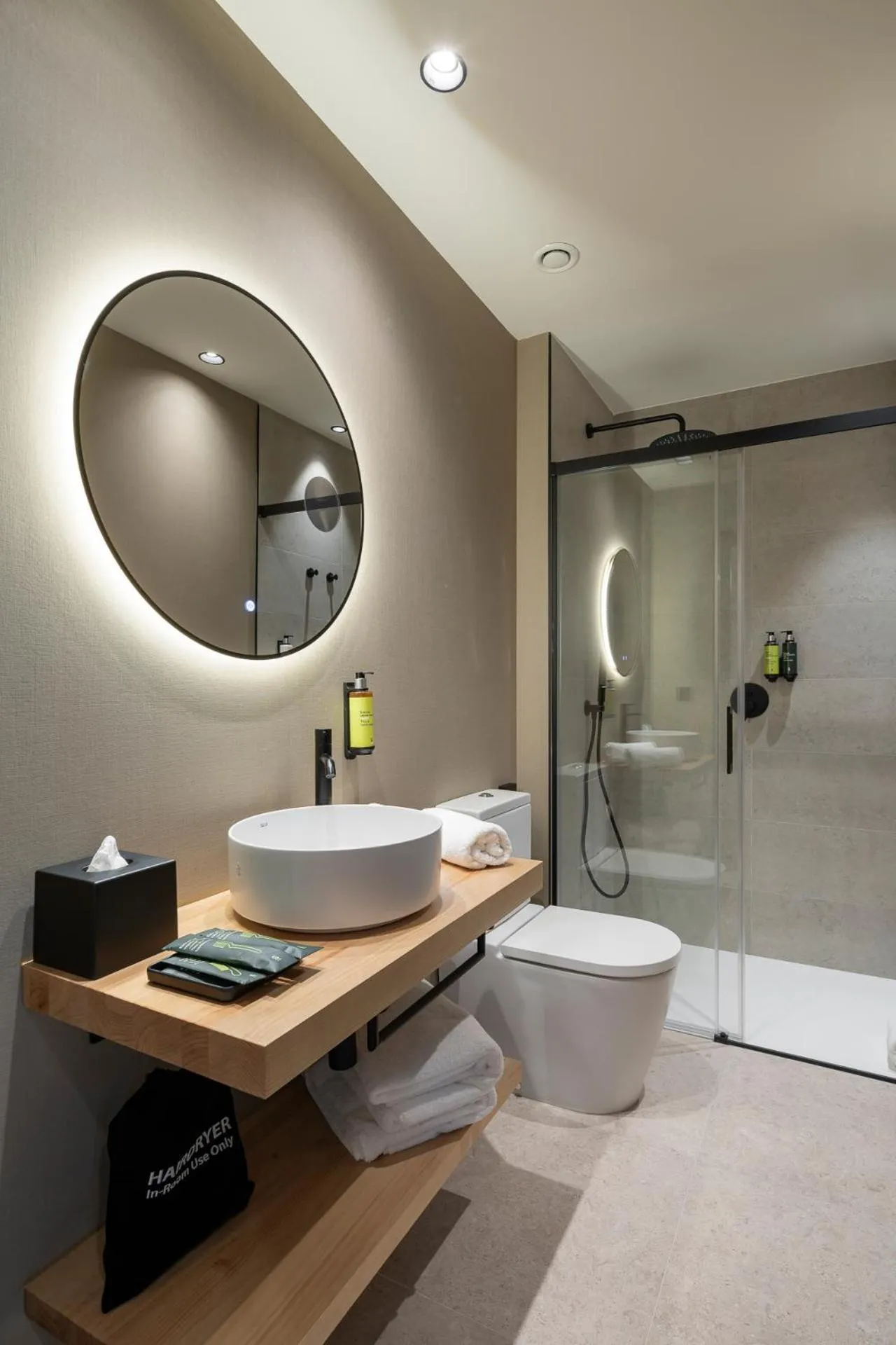 Double or Twin Room in Sercotel EsteOeste