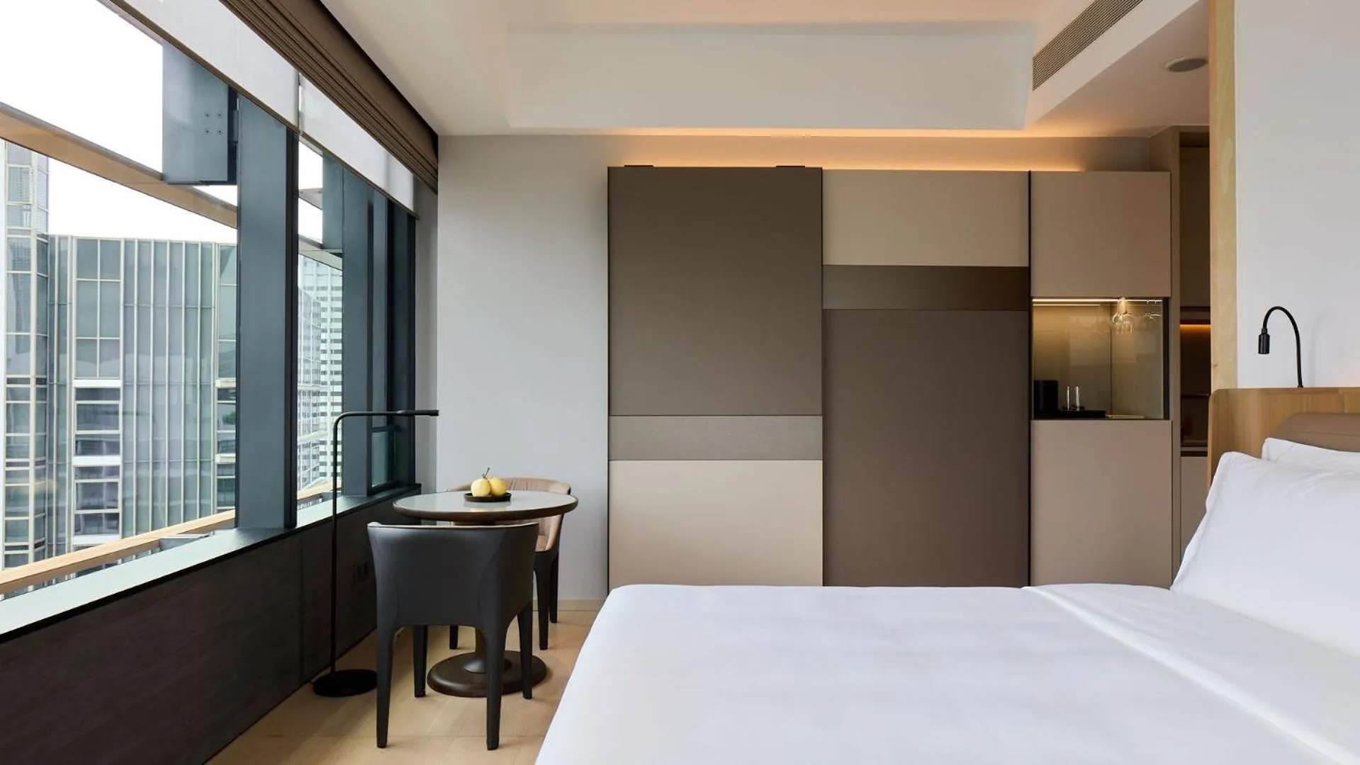 Cairnhill Room Twin in COMO Metropolitan Singapore