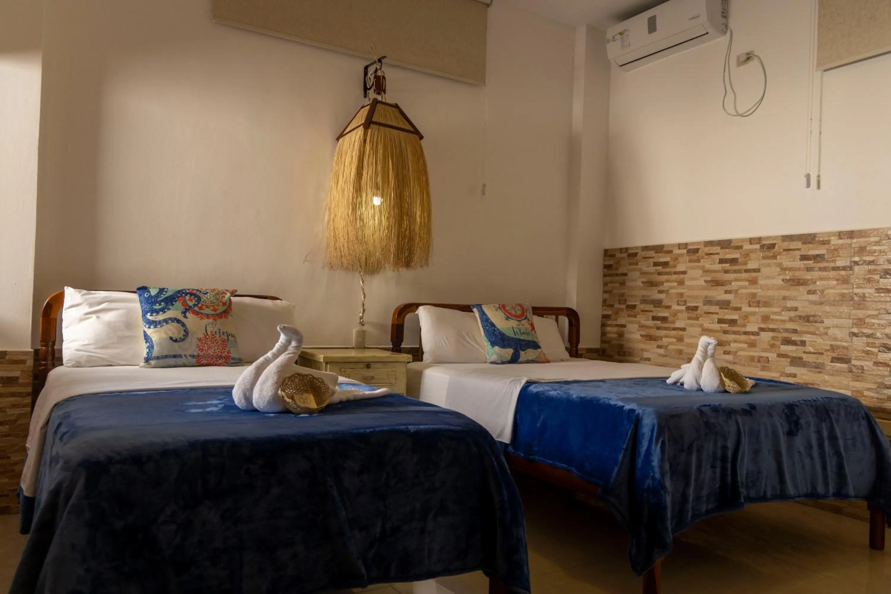 Twin Room in Hotel Galapagos Planet