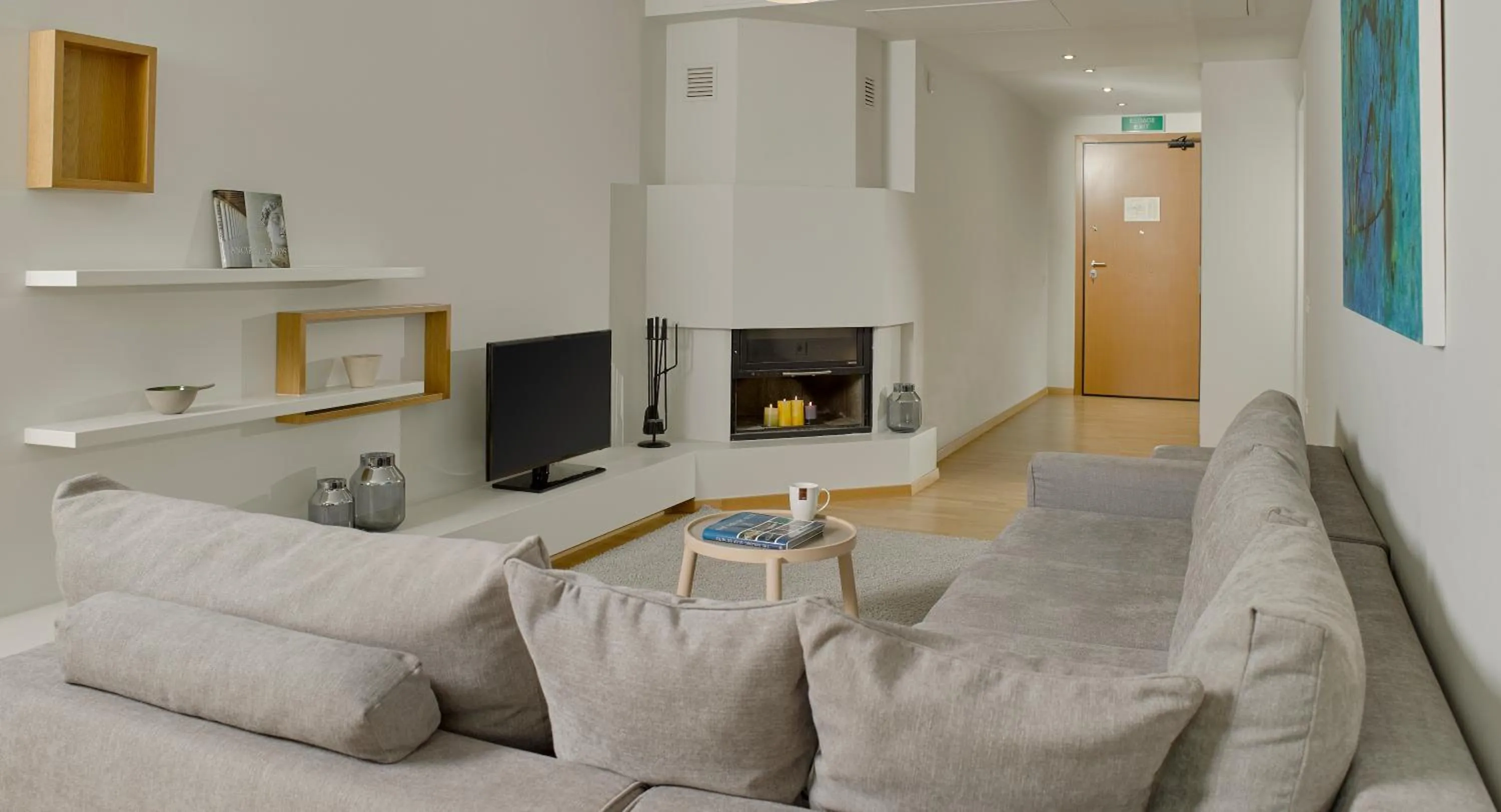 Deluxe Suite in Scale Suites