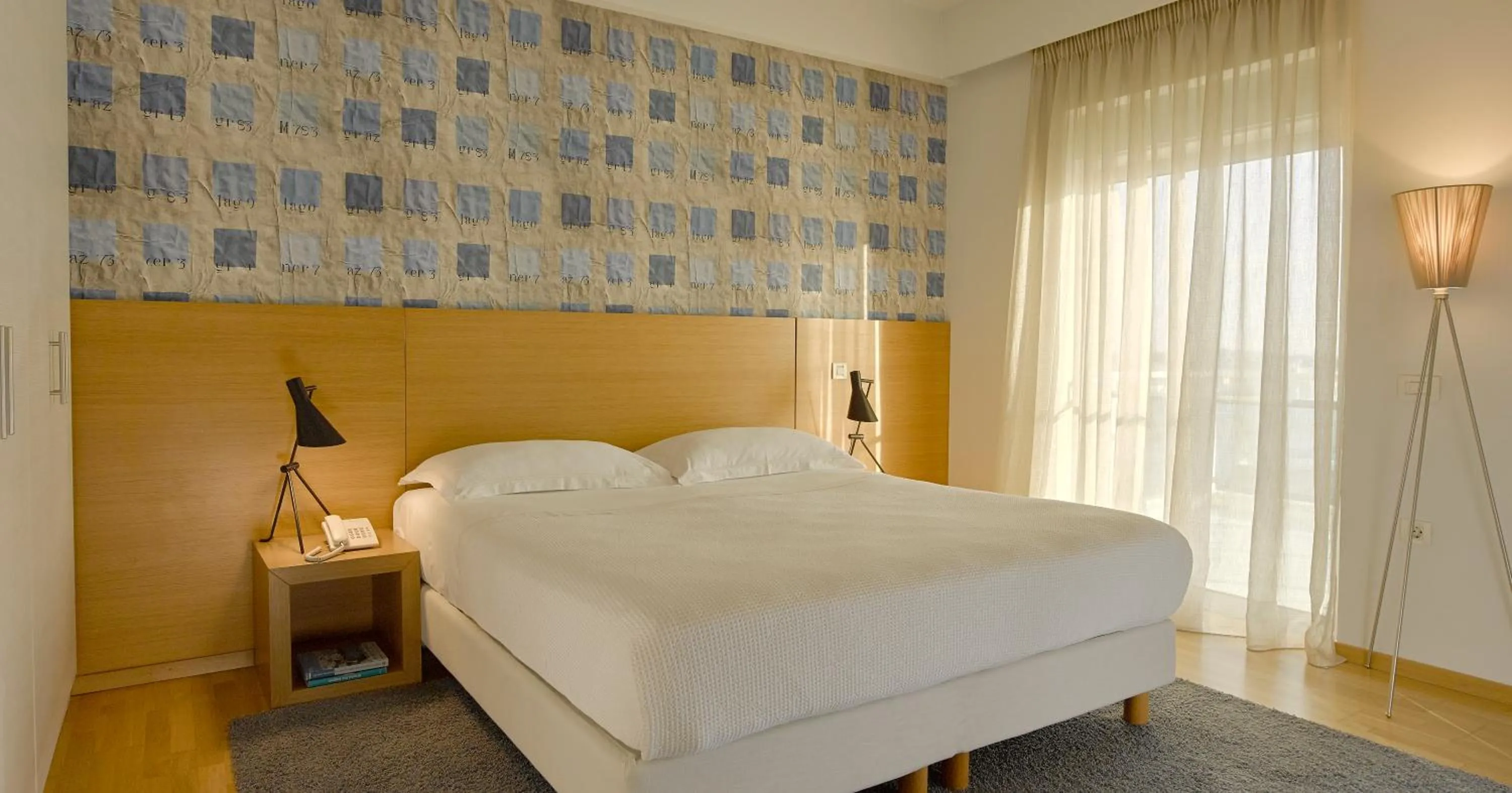 Superior Suite in Scale Suites