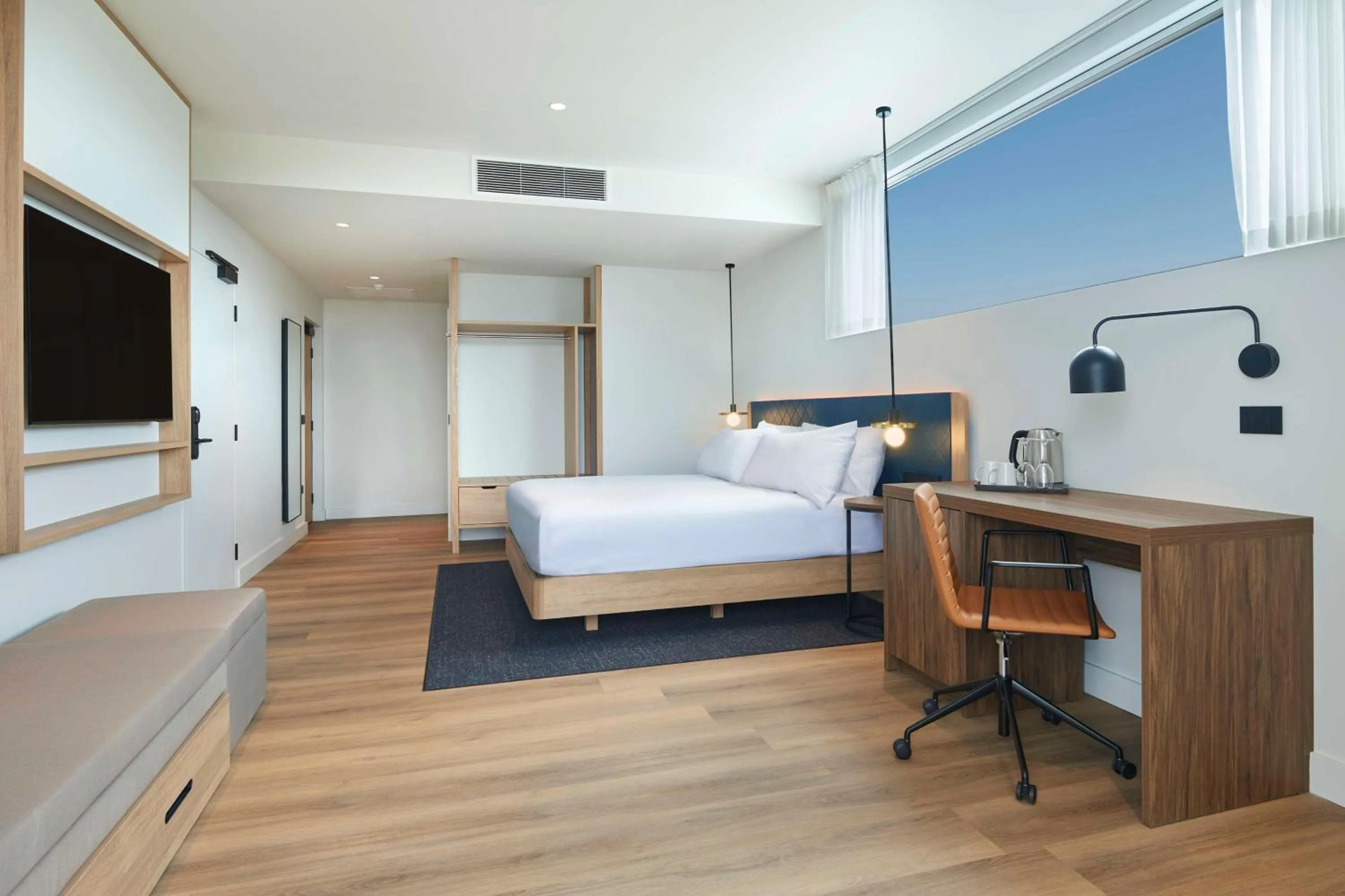 Deluxe King Room with Ocean View in Hilton Garden Inn Busselton