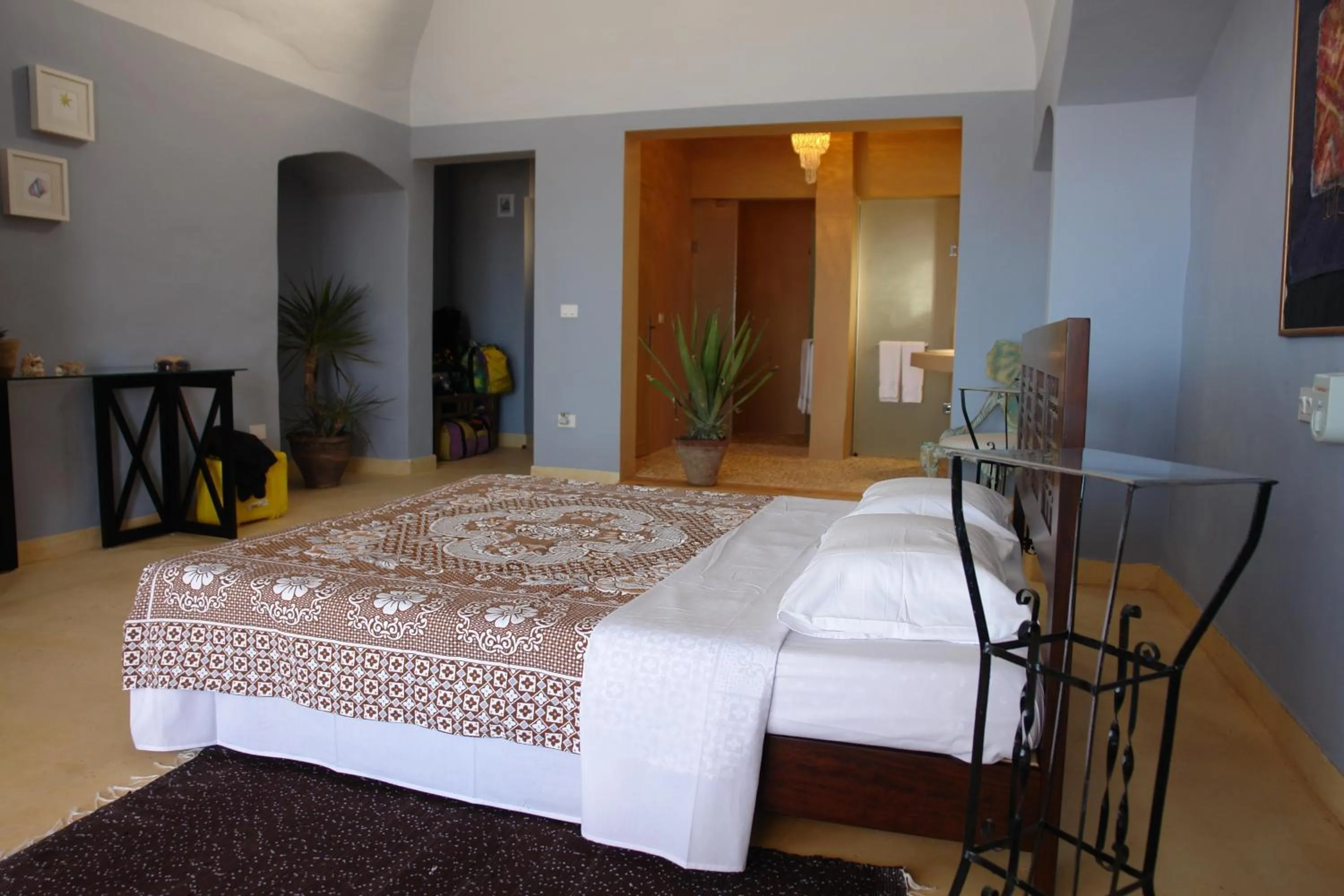 Deluxe Double or Twin Bungalow with Sea View - single occupancy in The Oasis