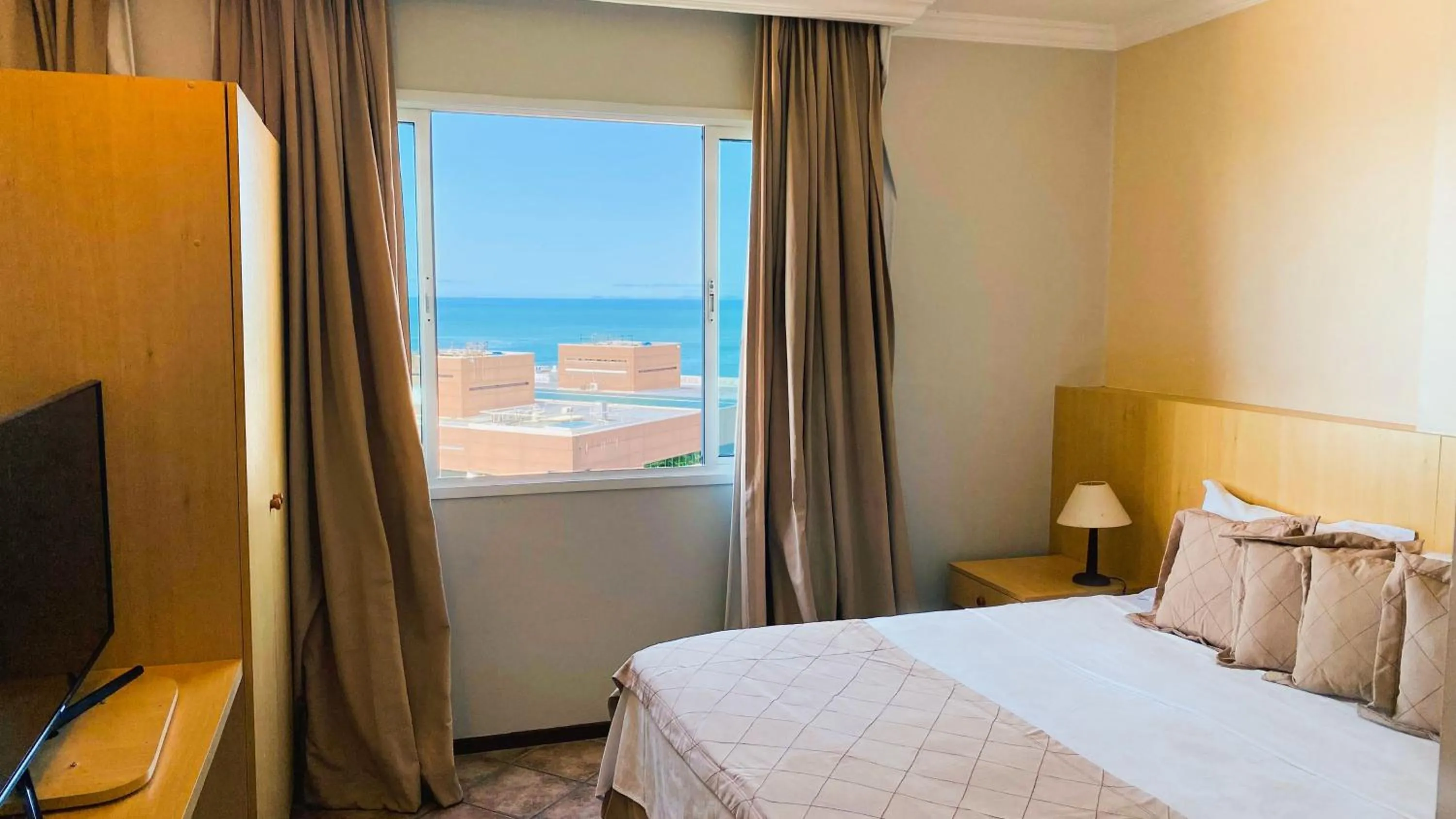 Suite with Sea View - single occupancy in Hotel Atlantico Macaé By Inn House