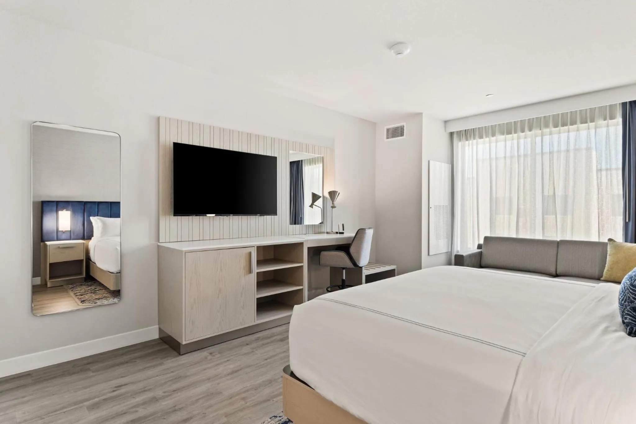 Premium King Room in EVEN Hotel Austin Uptown near the Domain by IHG