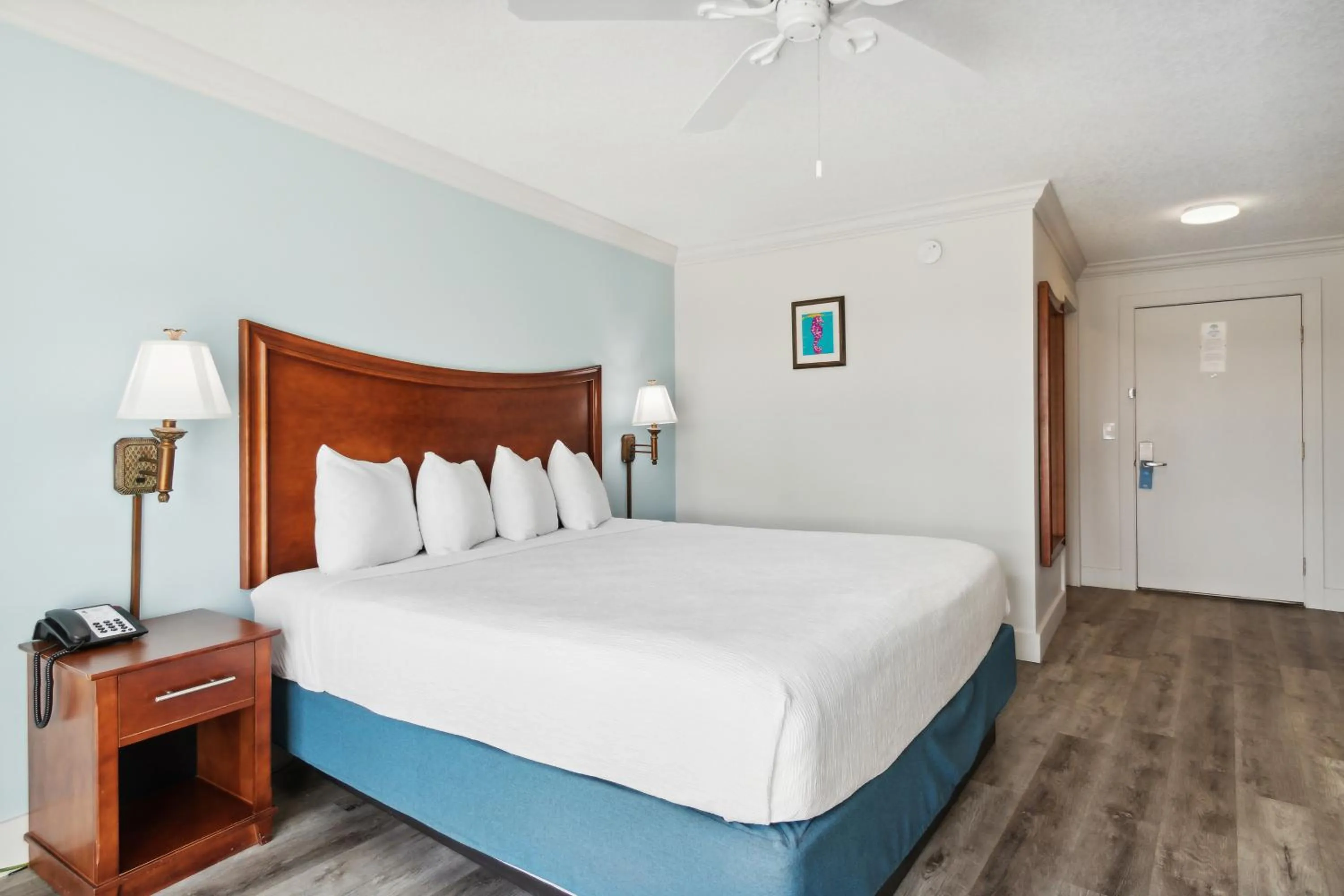 First Floor - King Room Accessible in Seahorse Oceanfront Inn