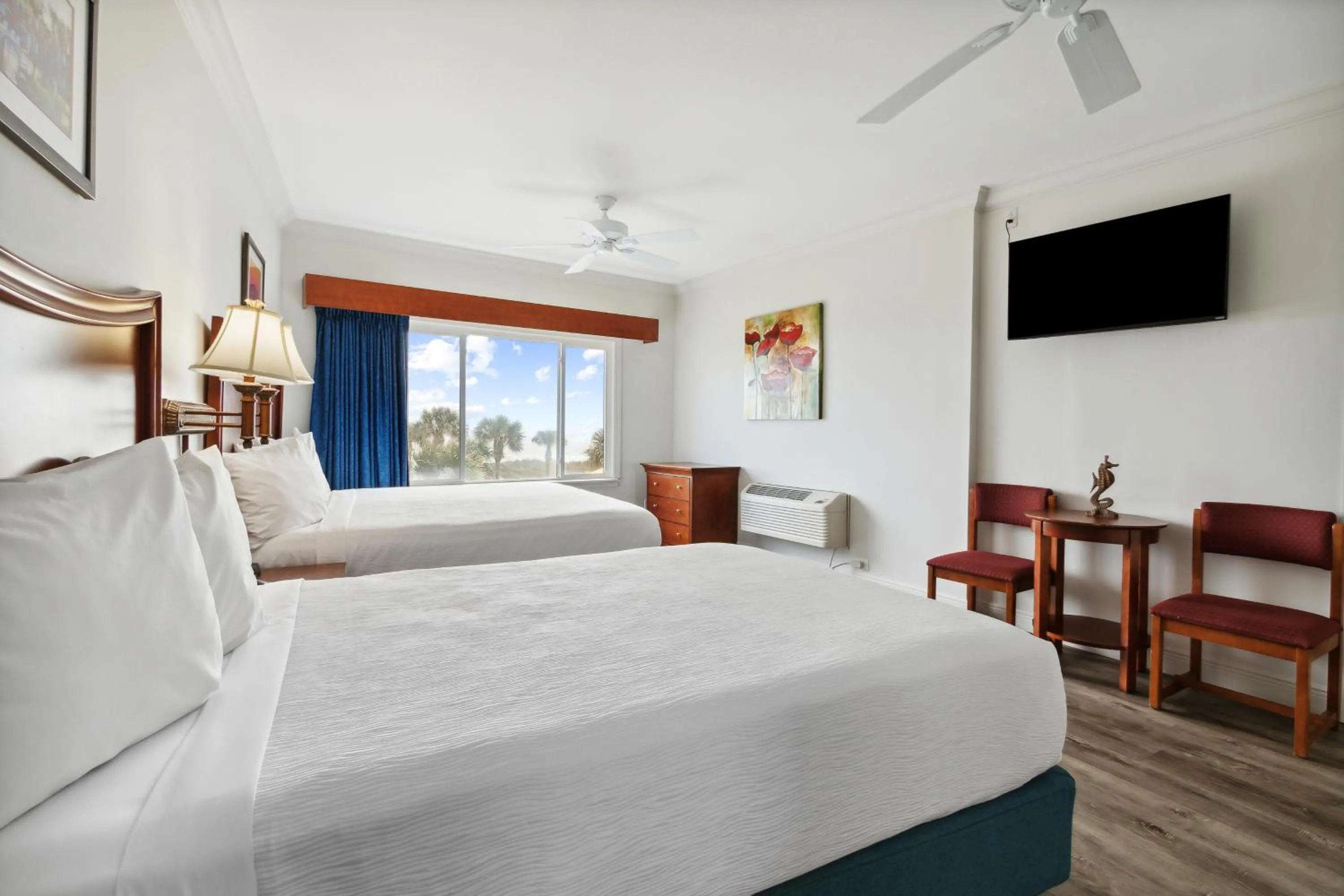 Third Floor - Oceanfront Suite One King and One Double in Seahorse Oceanfront Inn