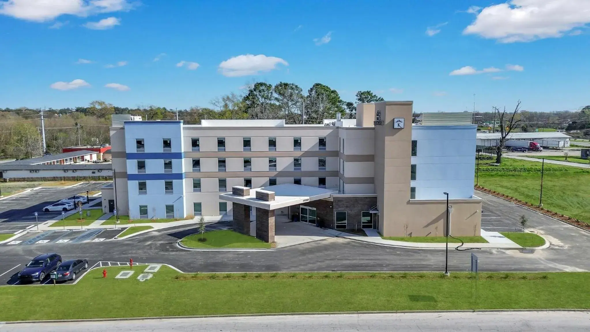 The Kingston The Kingston