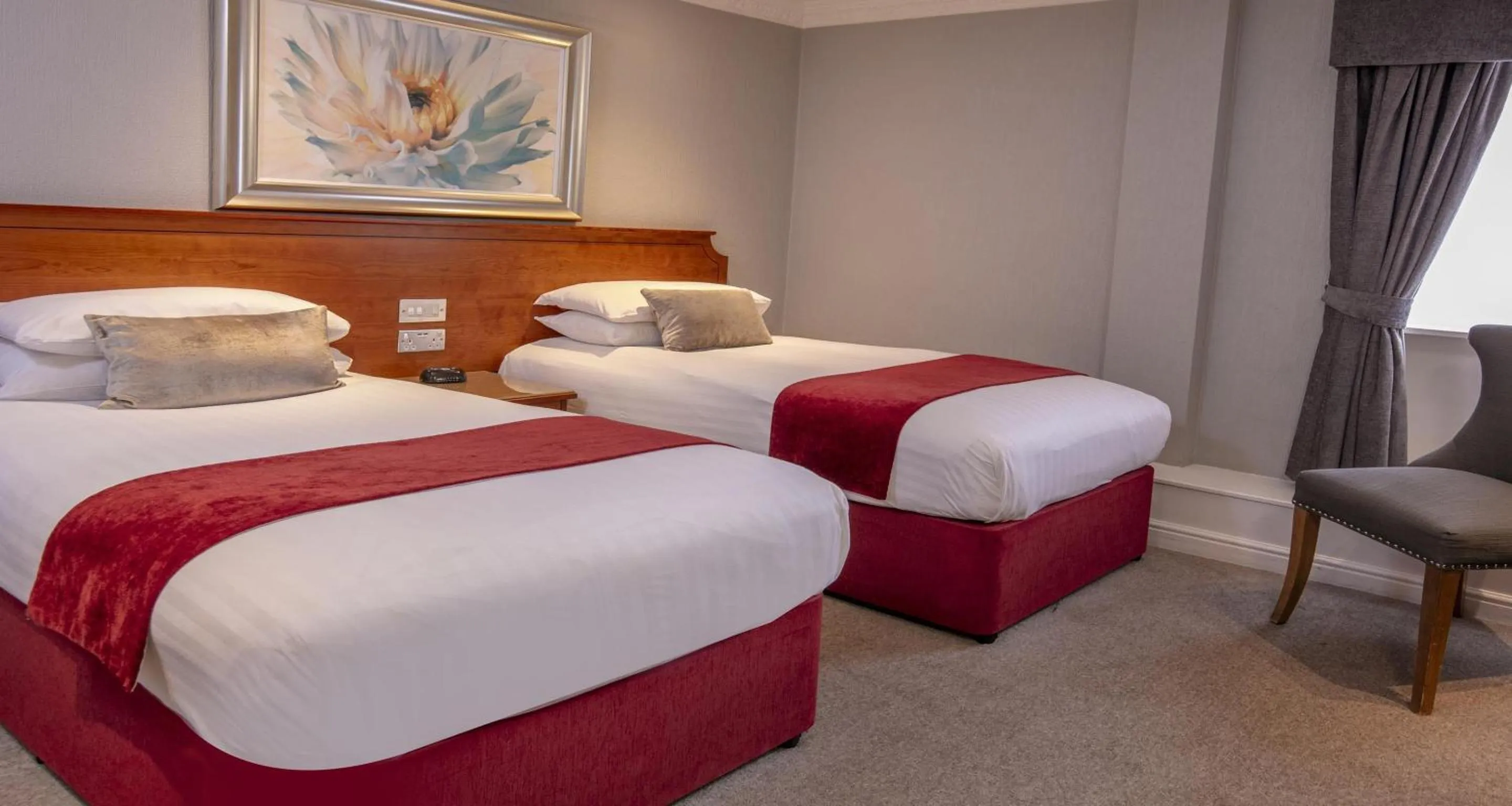 Standard Twin Room in Best Western Lichfield City Centre The George Hotel