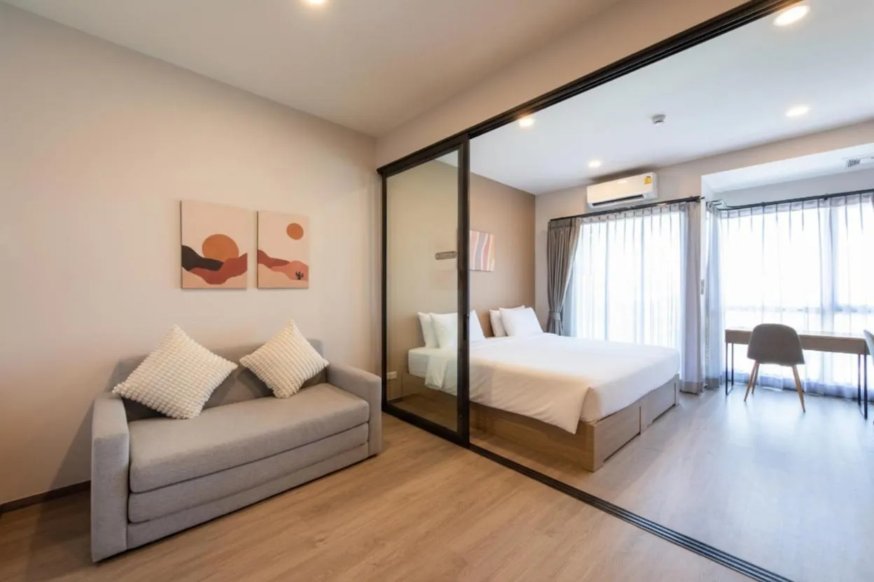 Deluxe King Room in Salaya One Hotel & Service Apartment