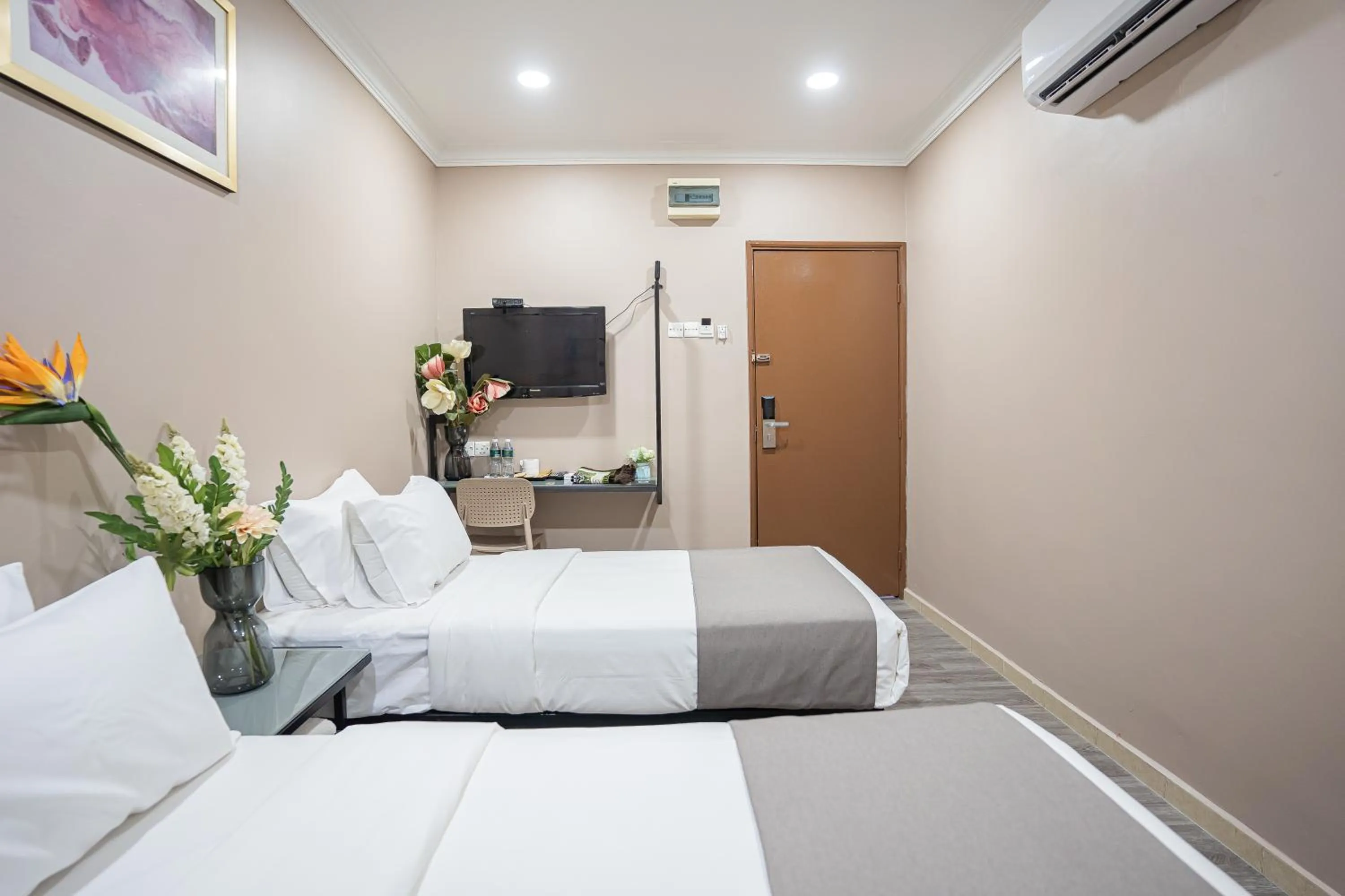 Superior Twin Room in HOTEL 28 RAPID