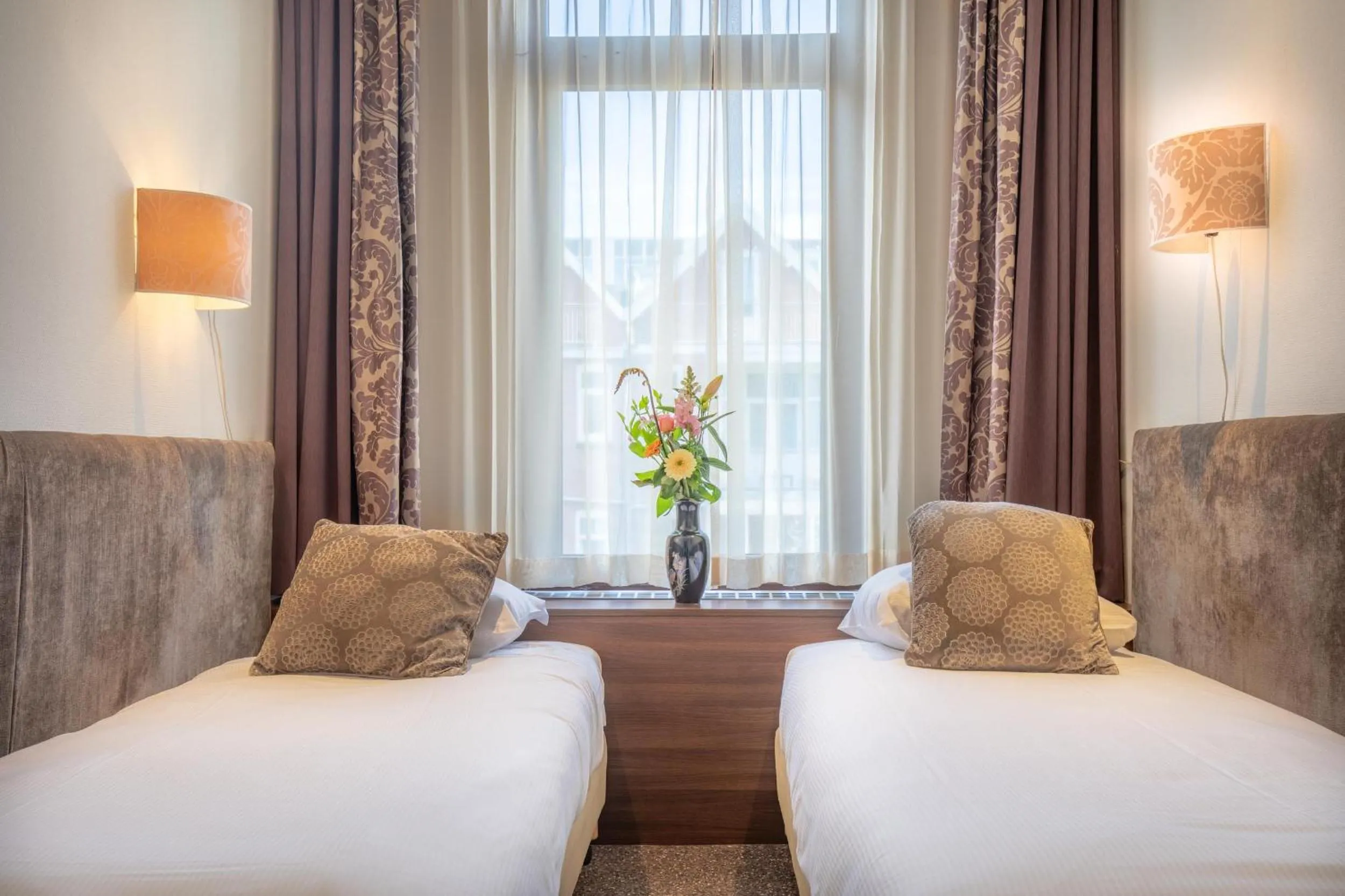 Economy Twin Room in Boutique Hotel Milano Rotterdam-Centre