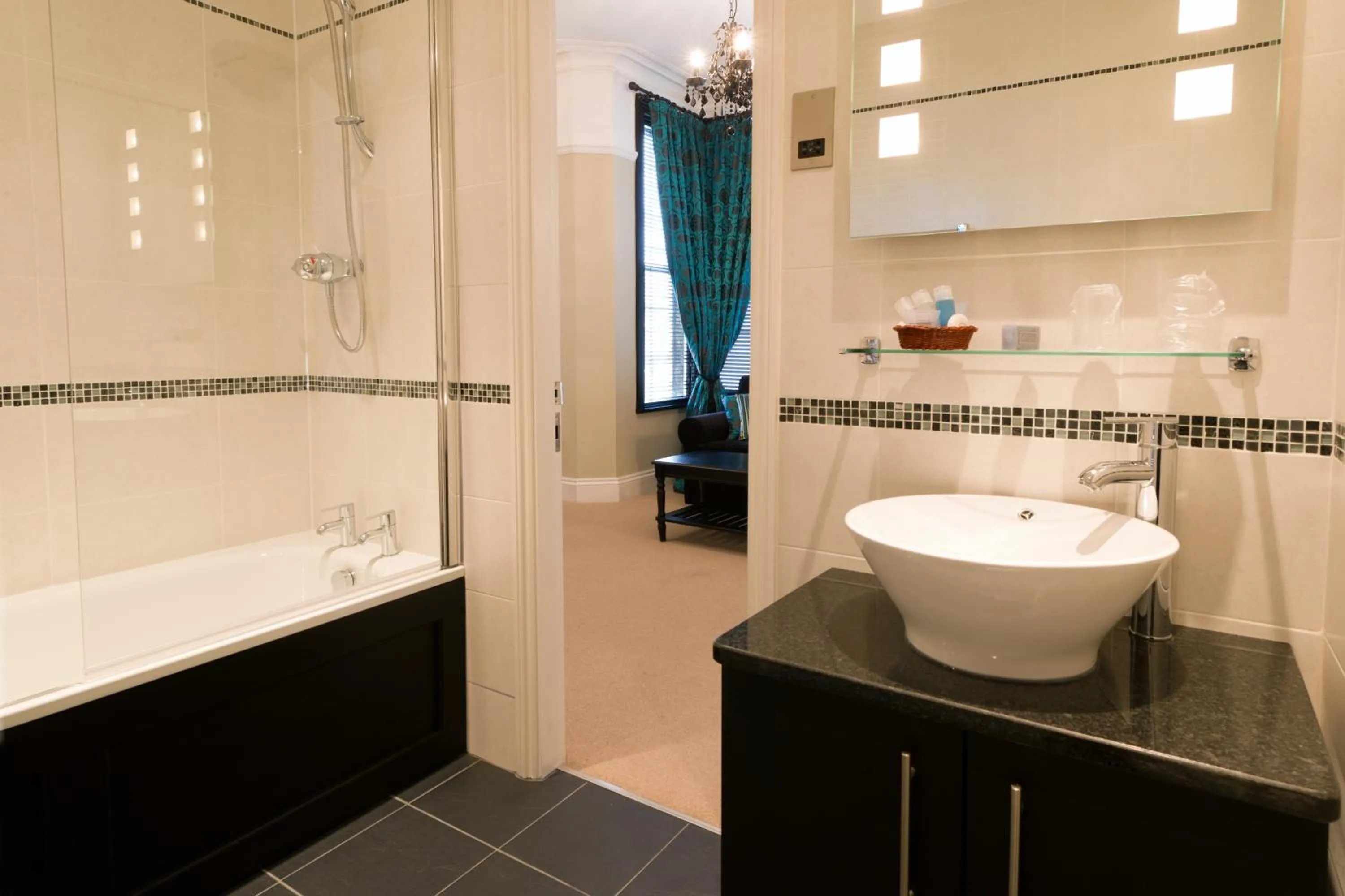 Large Superior Double Room  in The Grafton