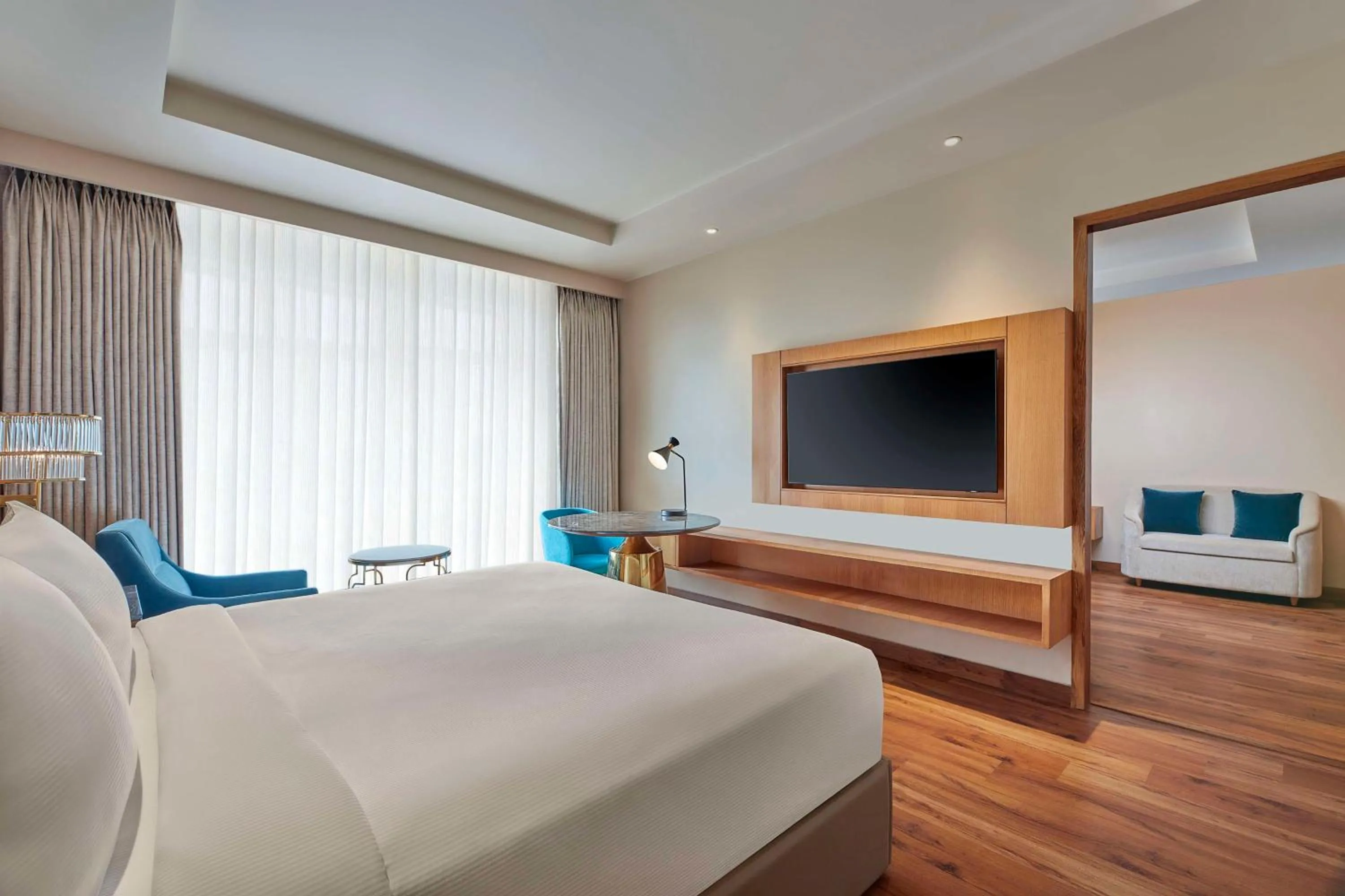 Business Suite with Pool View in Doubletree By Hilton Varanasi