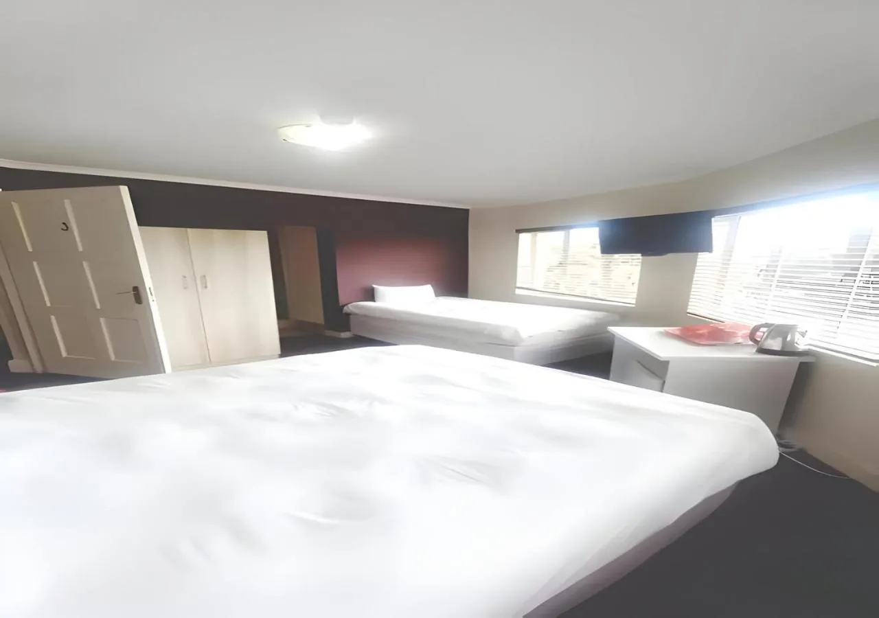 Triple Room with Garden View in Kzn Park View Guest House