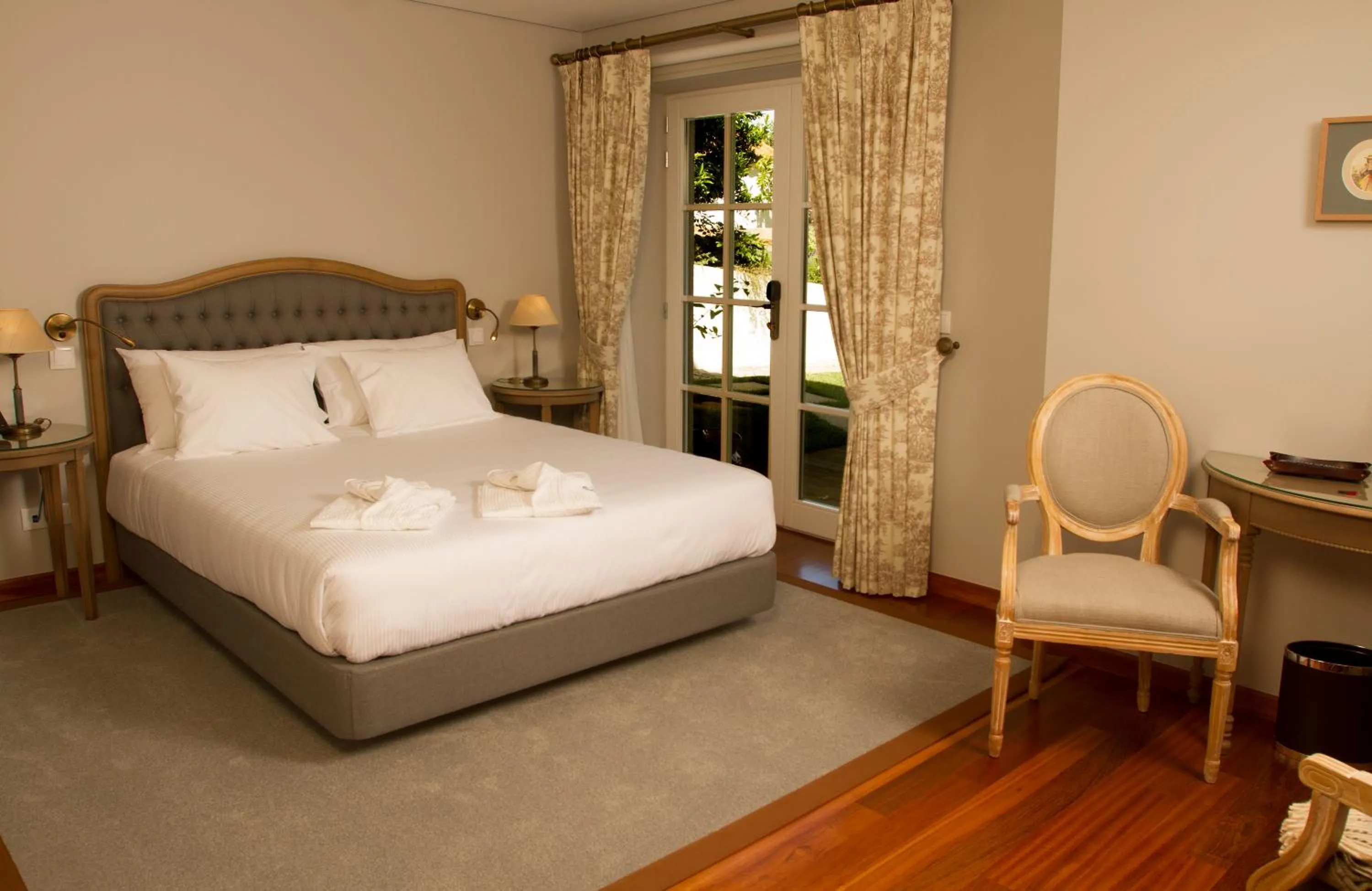 Double Room with Balcony and Garden View in Rinoterra Minho