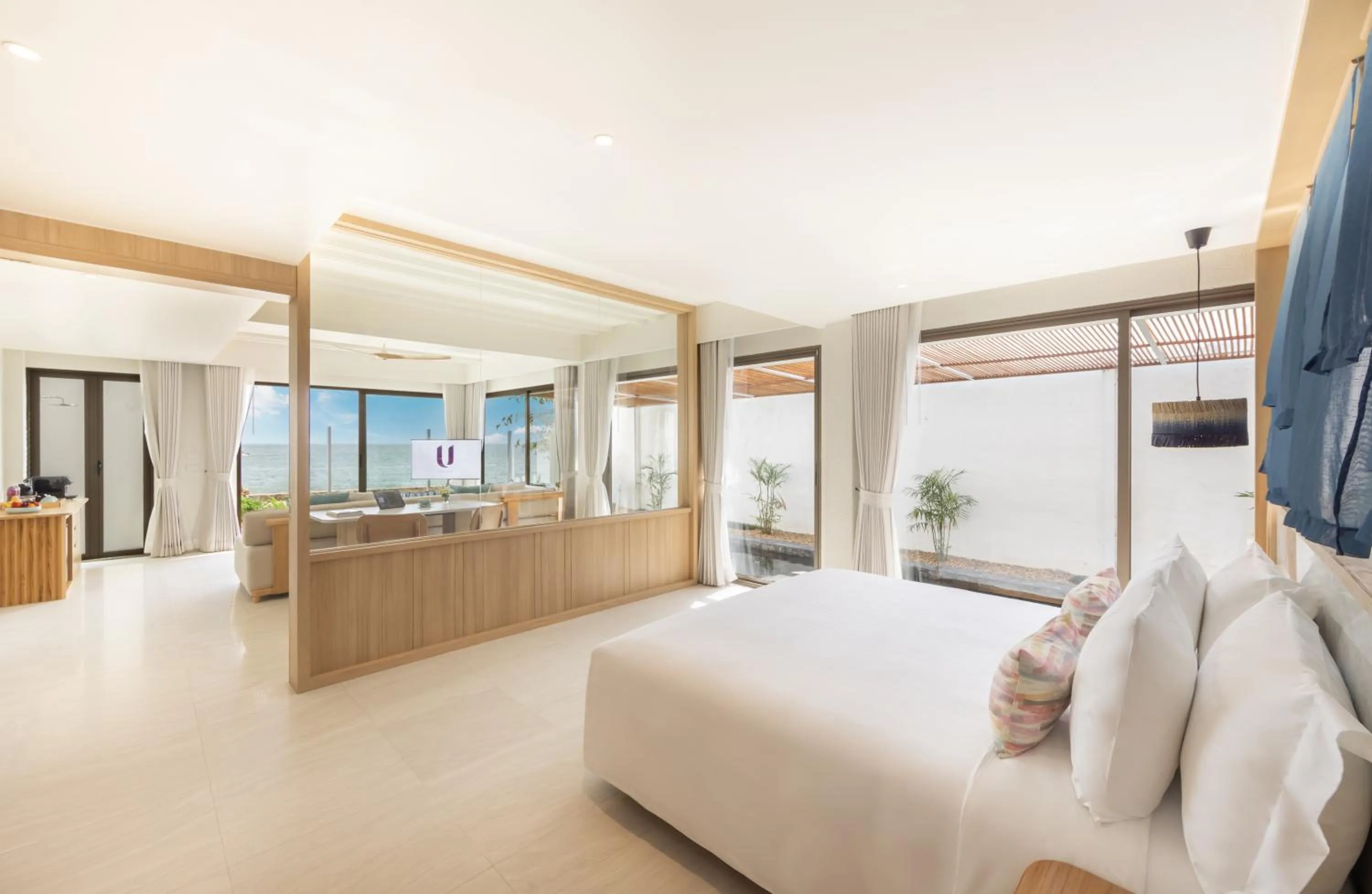 Family Beachfront Pool Villa (24 Hours Use of Room) in U Hua Hin