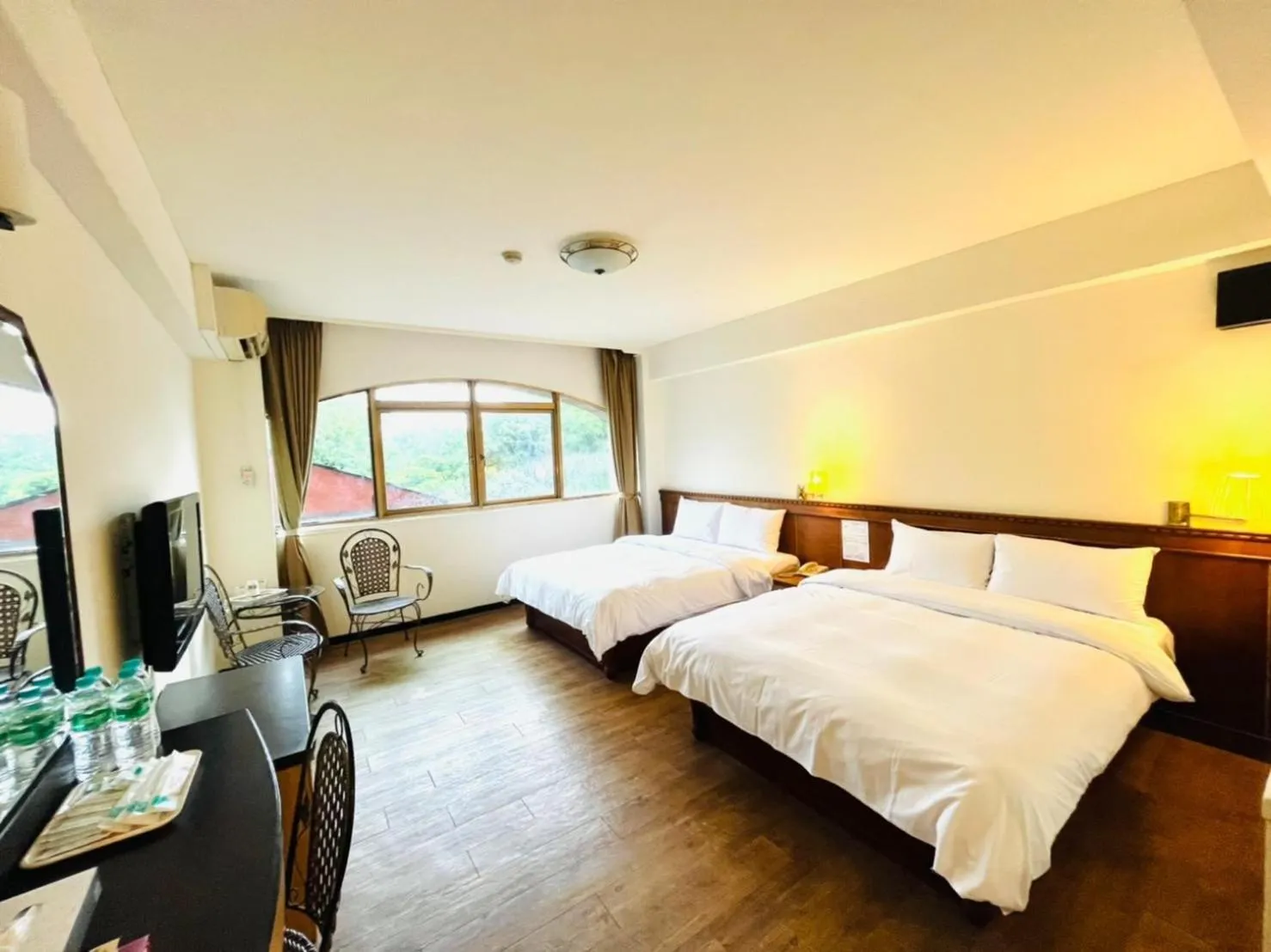 Classic Quadruple Room in Yawan Hotel