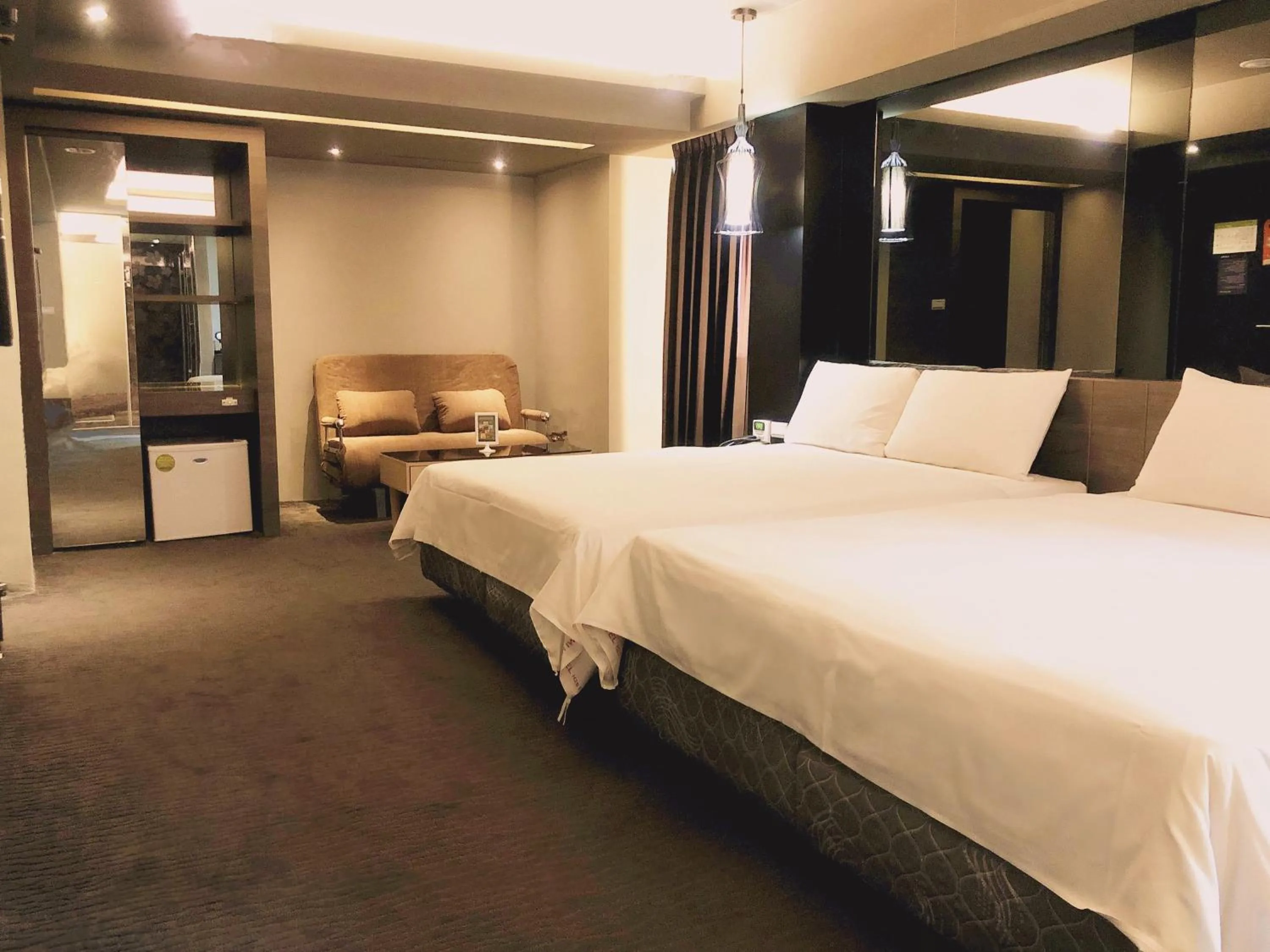 Deluxe Family Room in Kiwi Express Hotel - Jiuru Rd