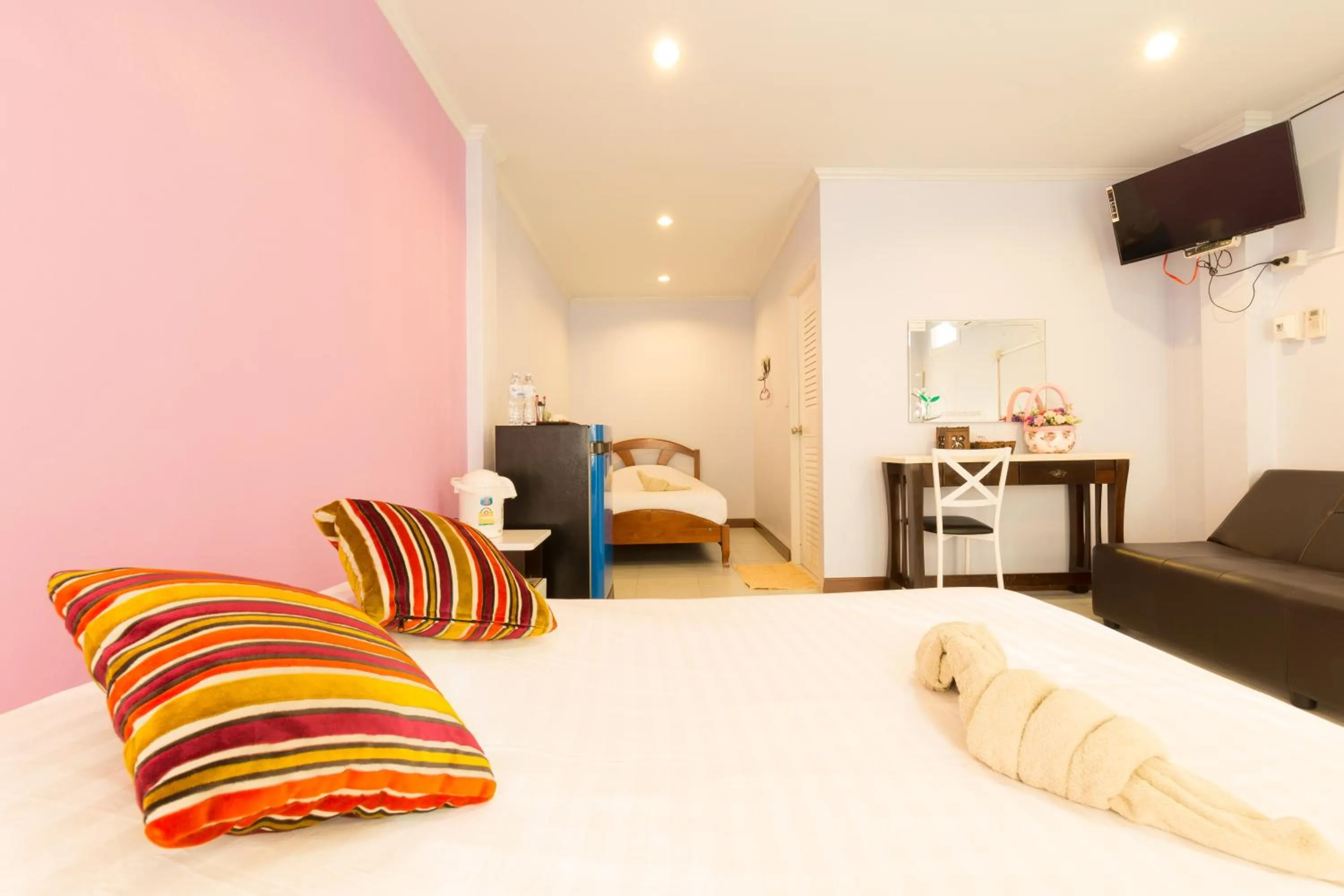 King Room with Mountain View in Mhork Buri Resort