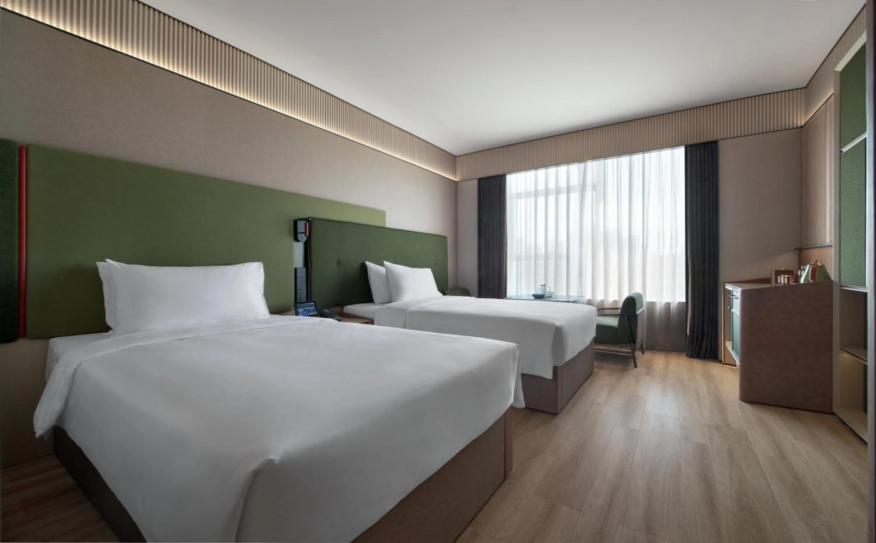 Deluxe Twin Room in Intercity Shenzhen Futian Huanggang with Free Mini Bar