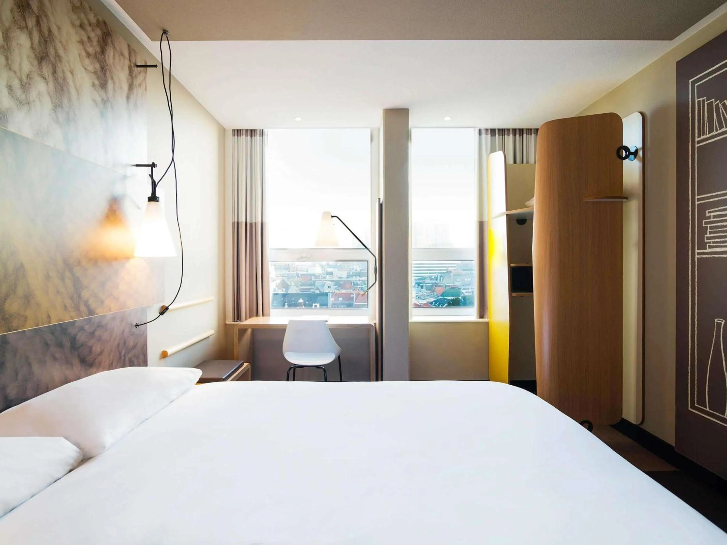 Standard Double Room with City View in ibis Den Haag City Centre