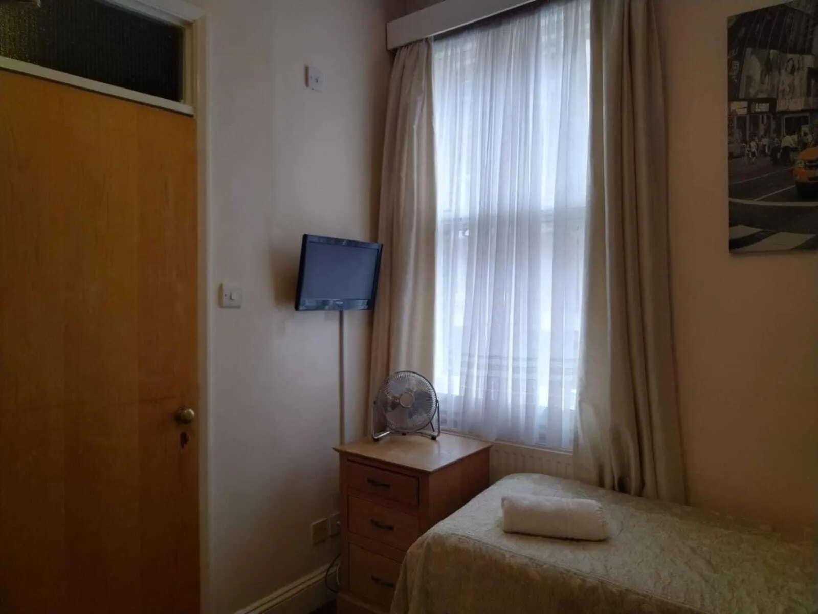 Economy Twin Room in St Simeon