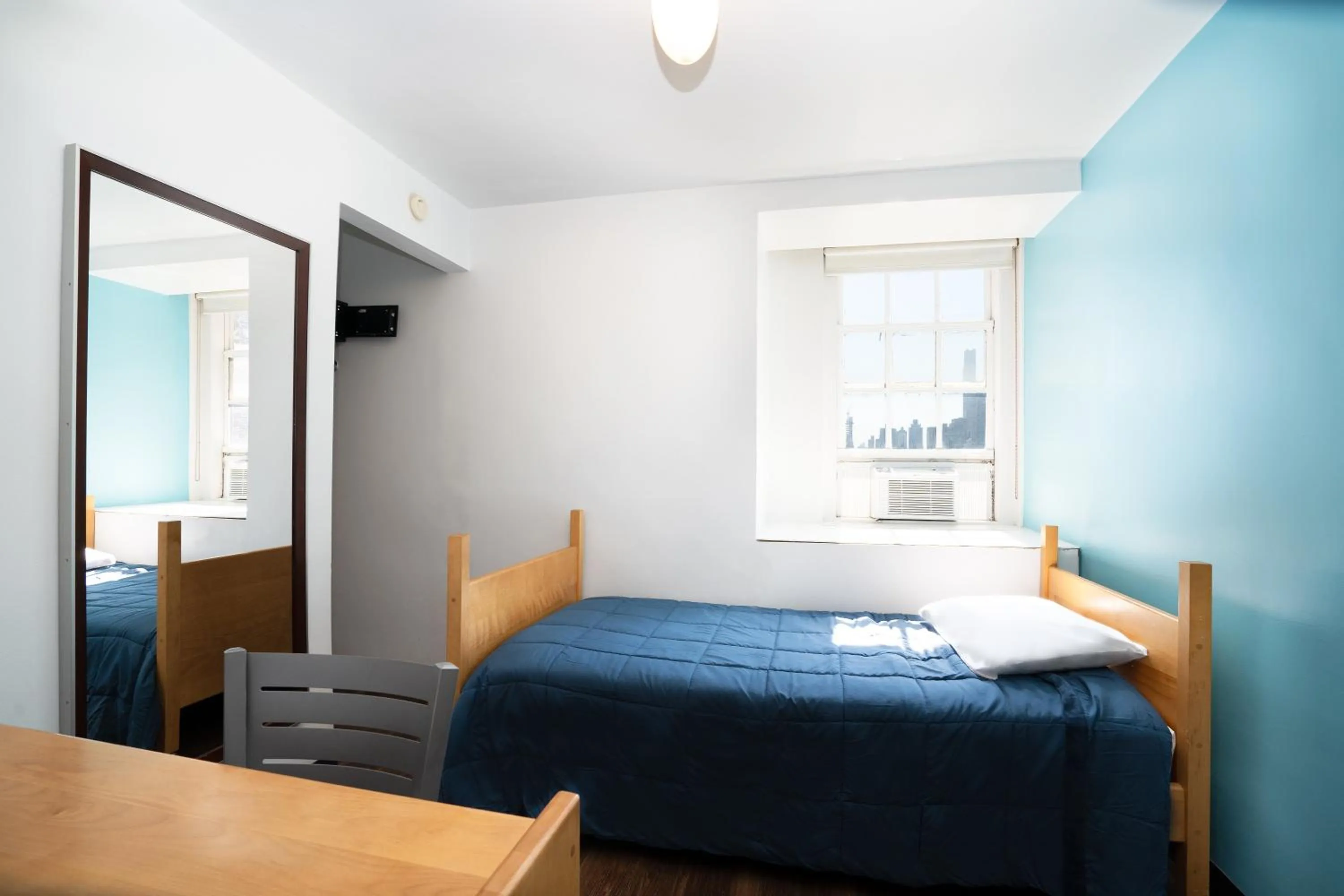 Private Deluxe Single Room with Park View and Semi-Private Bathroom in West Side YMCA