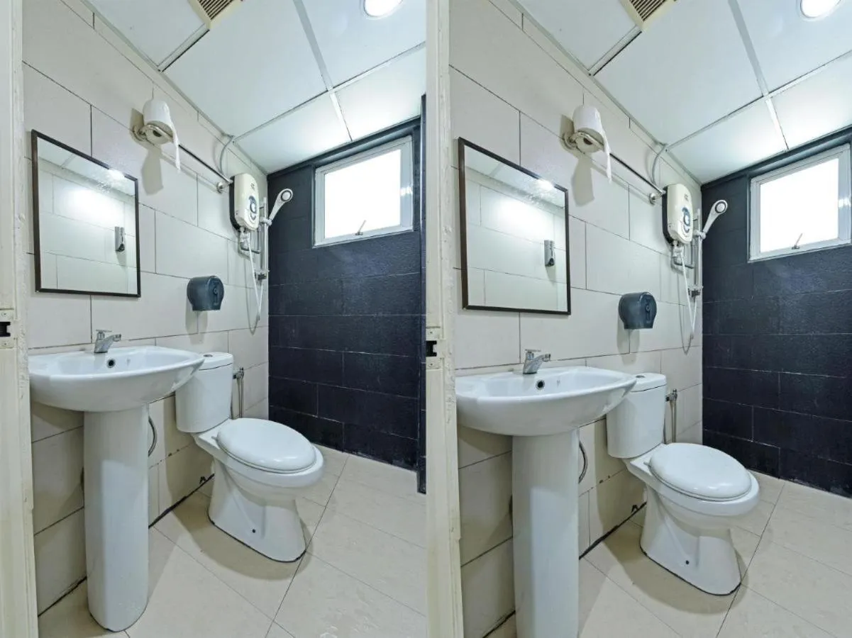 Single Room with Private Bathroom in One Enigma Hotel