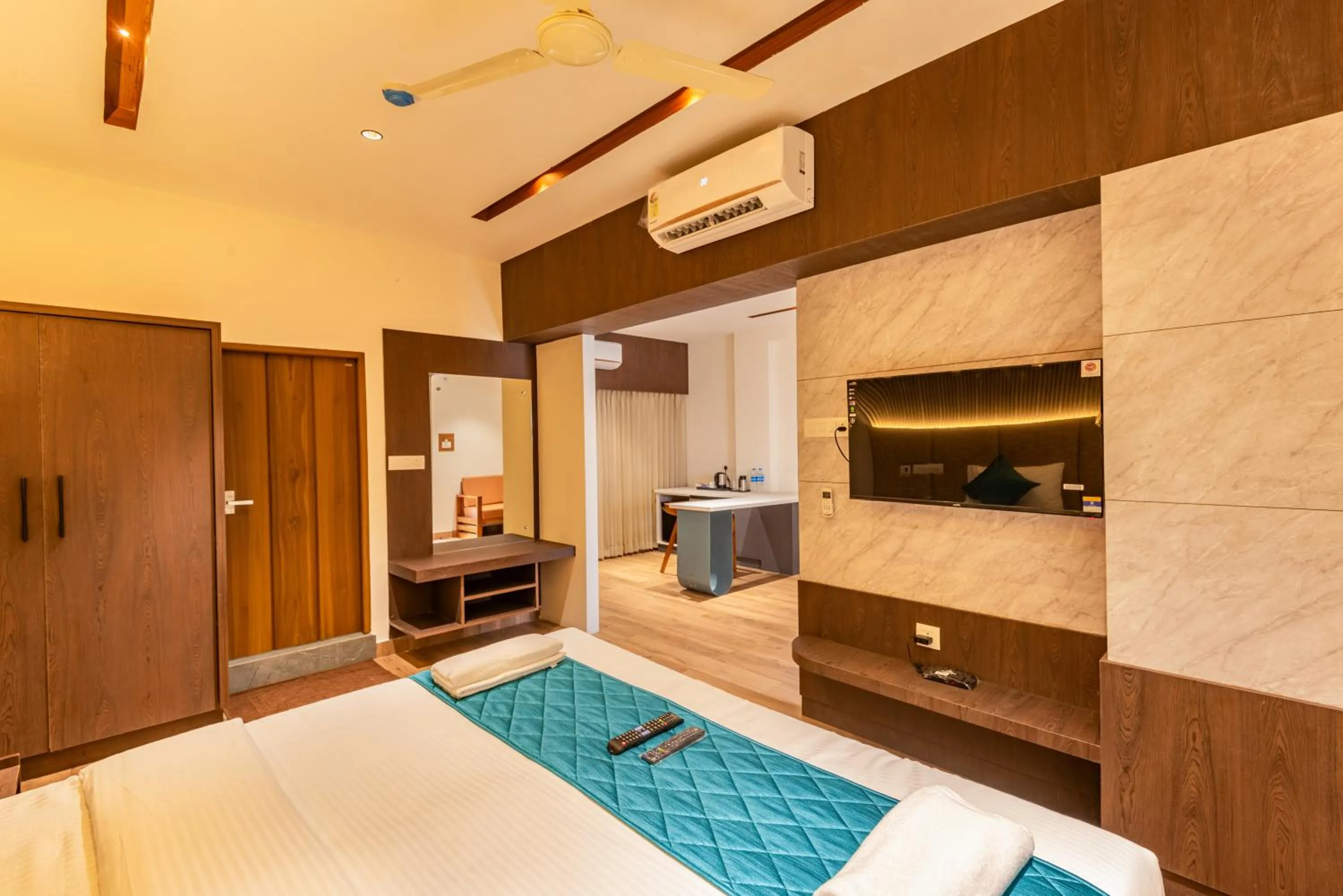 Premium Suite Room - single occupancy in Hotel Stay Bella Kozhikode