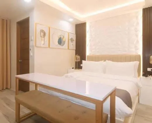 Deluxe Double Room in Grospe Resort Boracay
