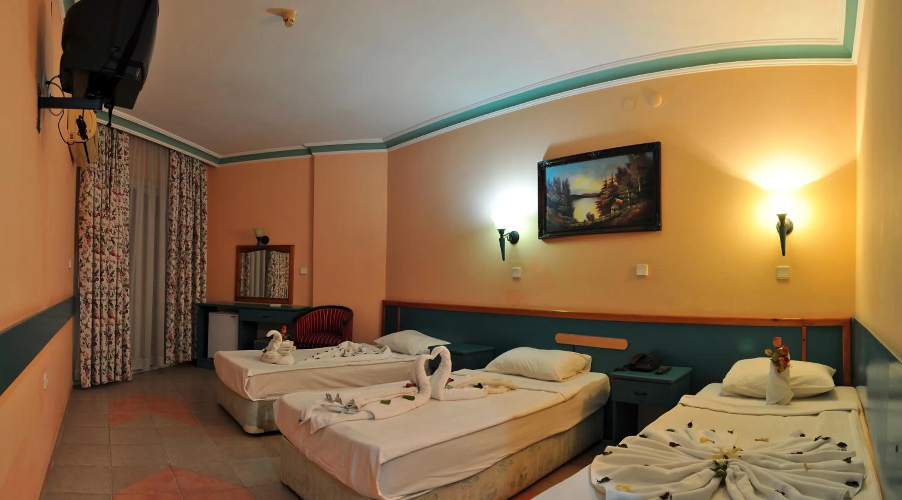 Triple Room in KLEOPATRA SUNLIGHT HOTEL
