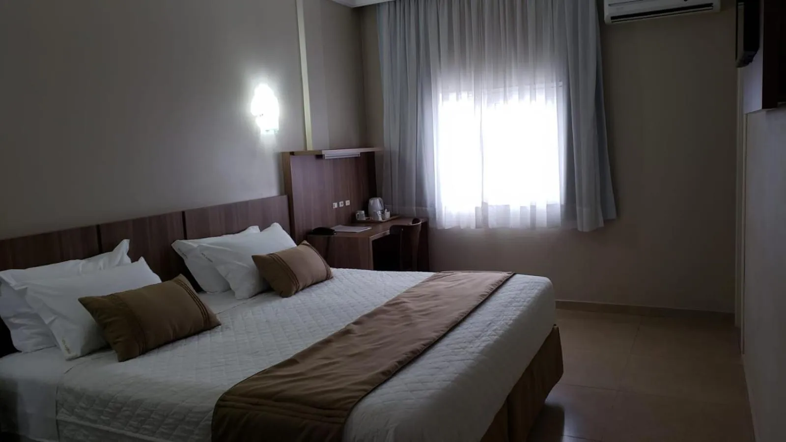 Superior King Room - single occupancy in Hotel Alvorada