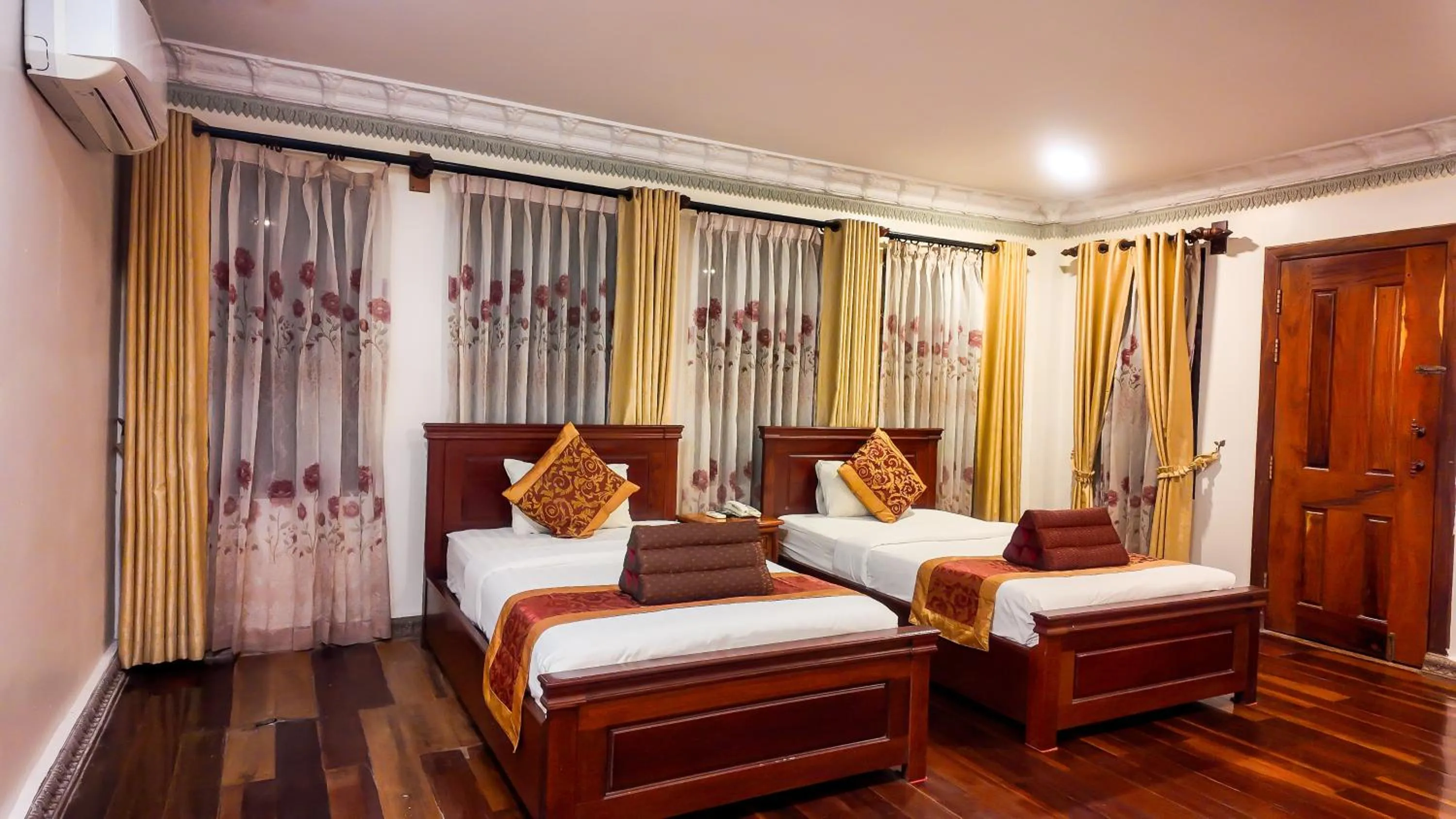 Superior Twin Room in Okay Boutique Hotel