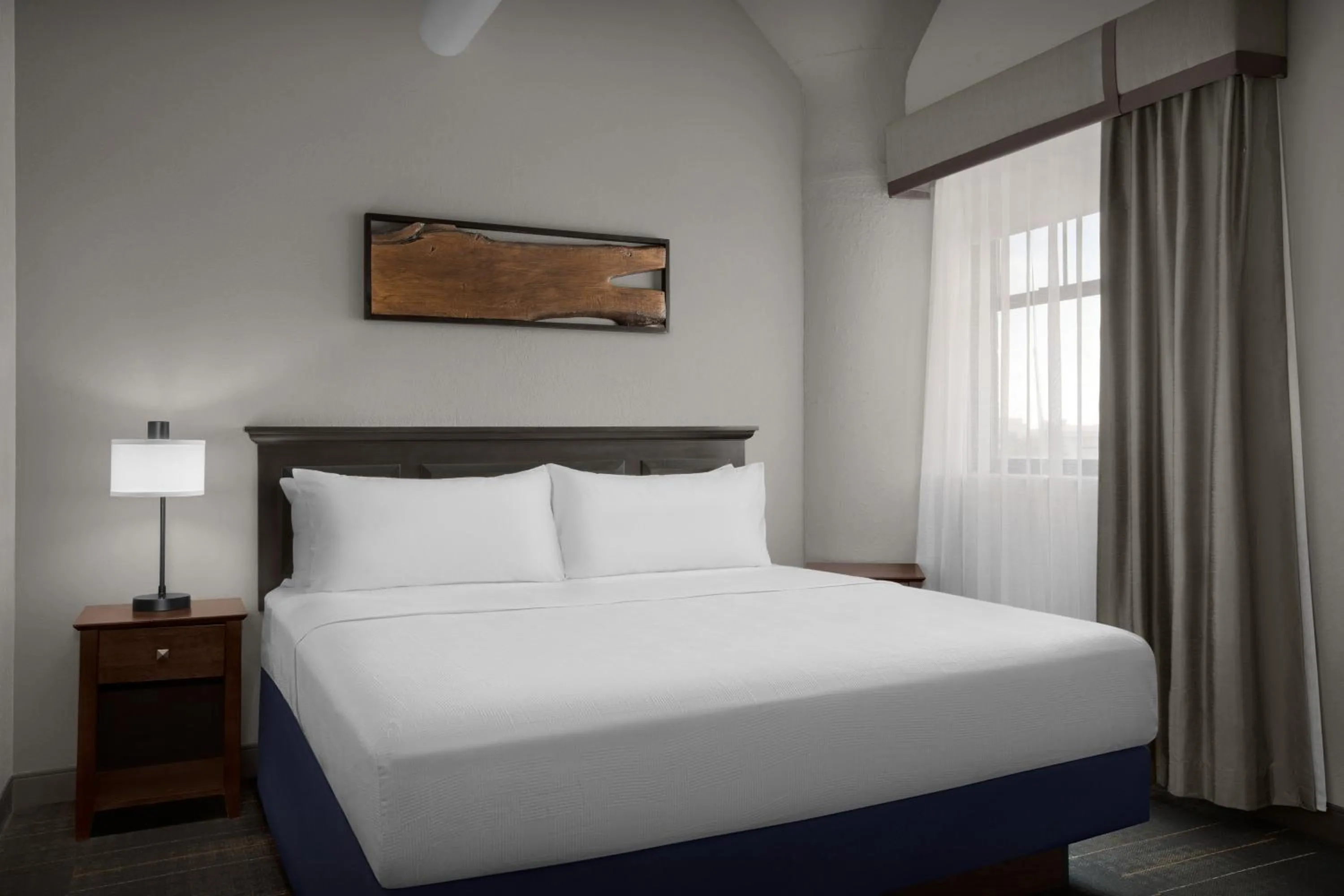 One-Bedroom King Suite in The Suites Hotel at Waterfront Plaza