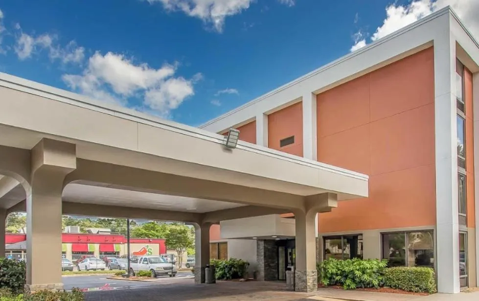 Property Building in Comfort Inn Jackson