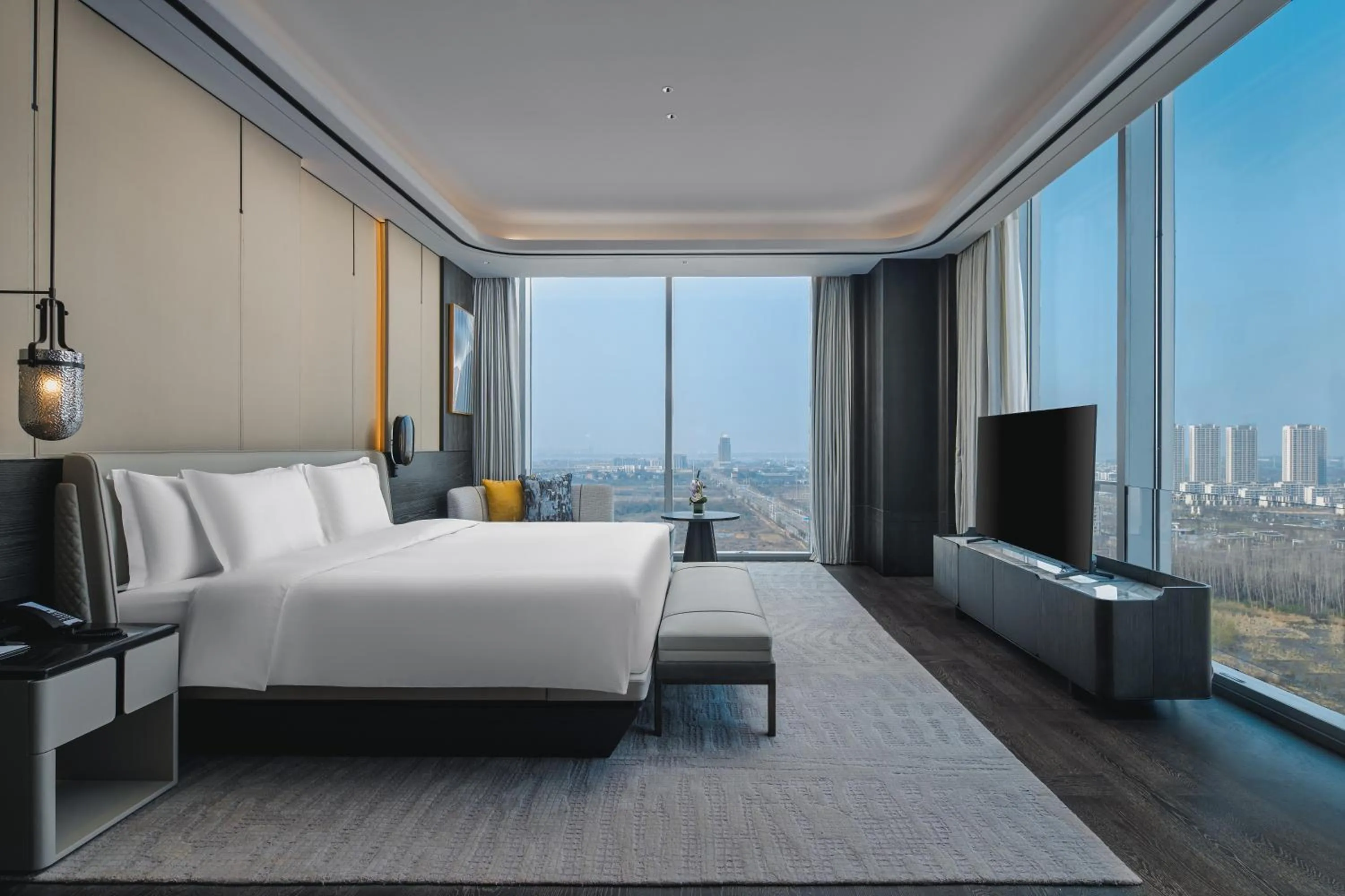 Linkong Suite in Crowne Plaza Ezhou by IHG