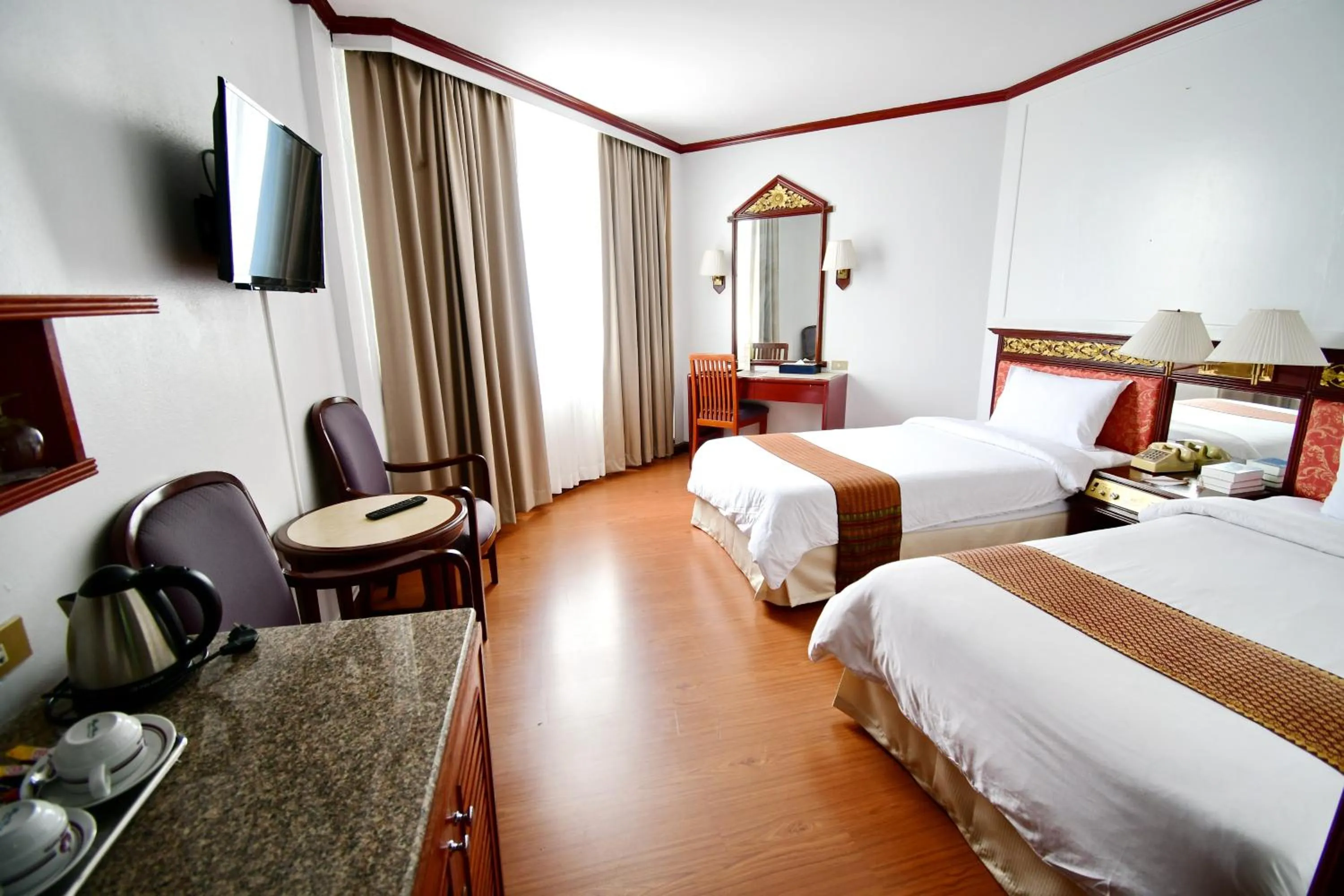 Deluxe Twin Room in Wangcome Hotel