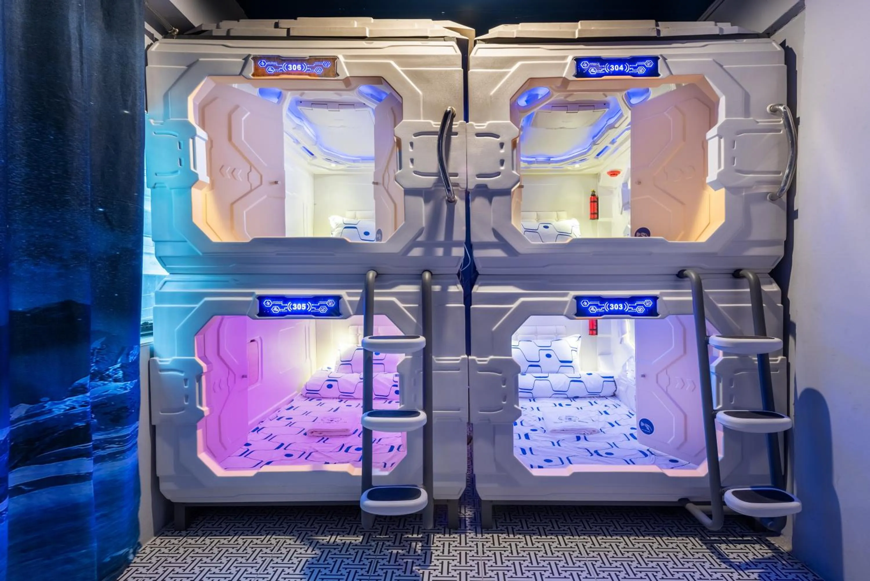 Bed in 4-Bed Dormitory Room in Space Station Hostel
