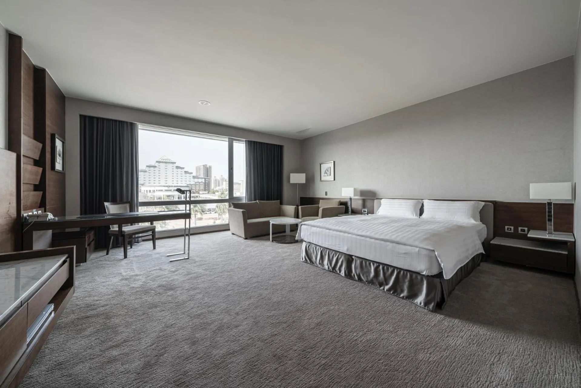 Deluxe Double Room in Taipung Suites