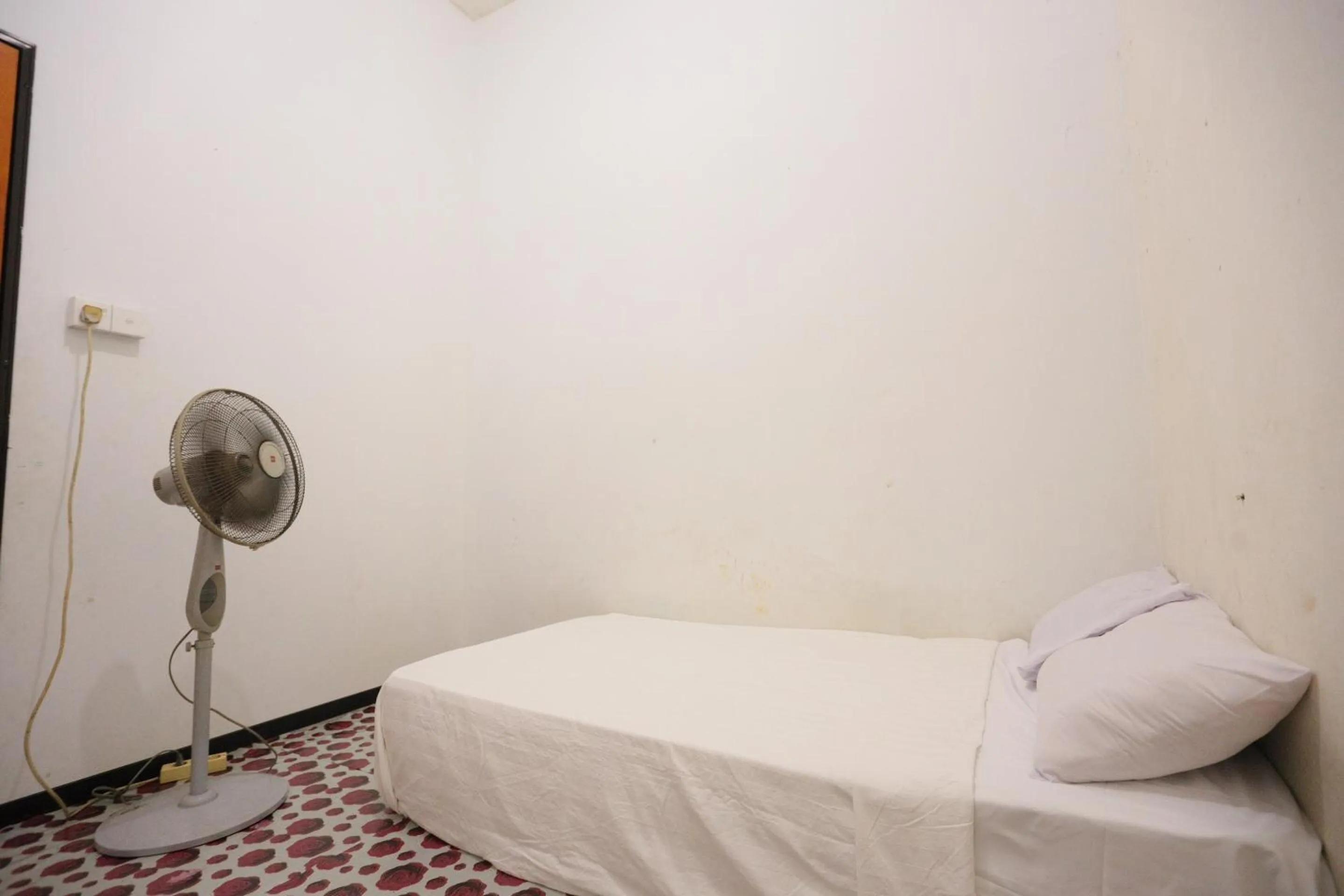 Double Room in Hotel O Penginapan Alfafa ScorpioNearNagoya Hill Shopping Mall