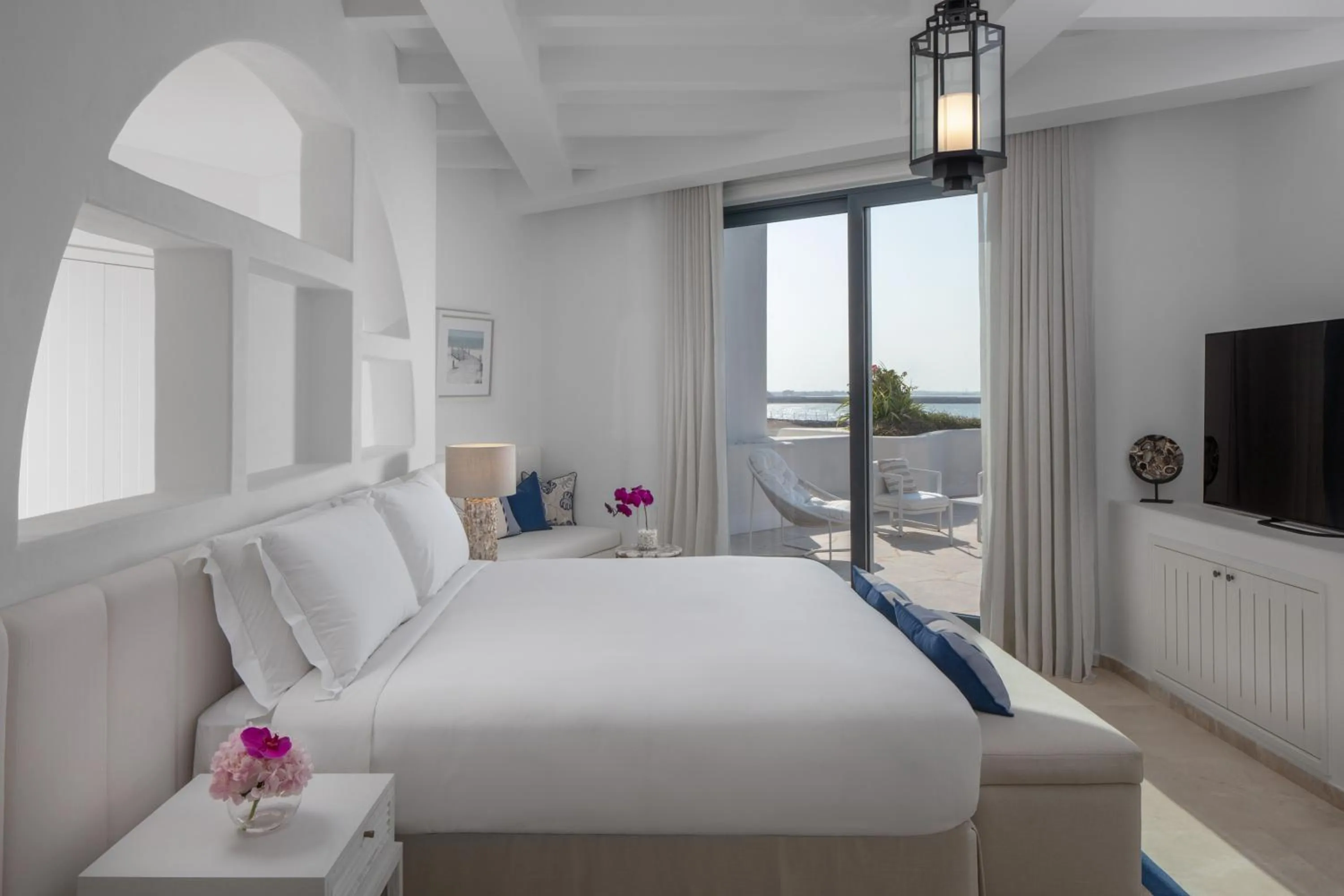 Perissa Beach Access Room in Anantara Santorini Abu Dhabi Retreat-Adults Only