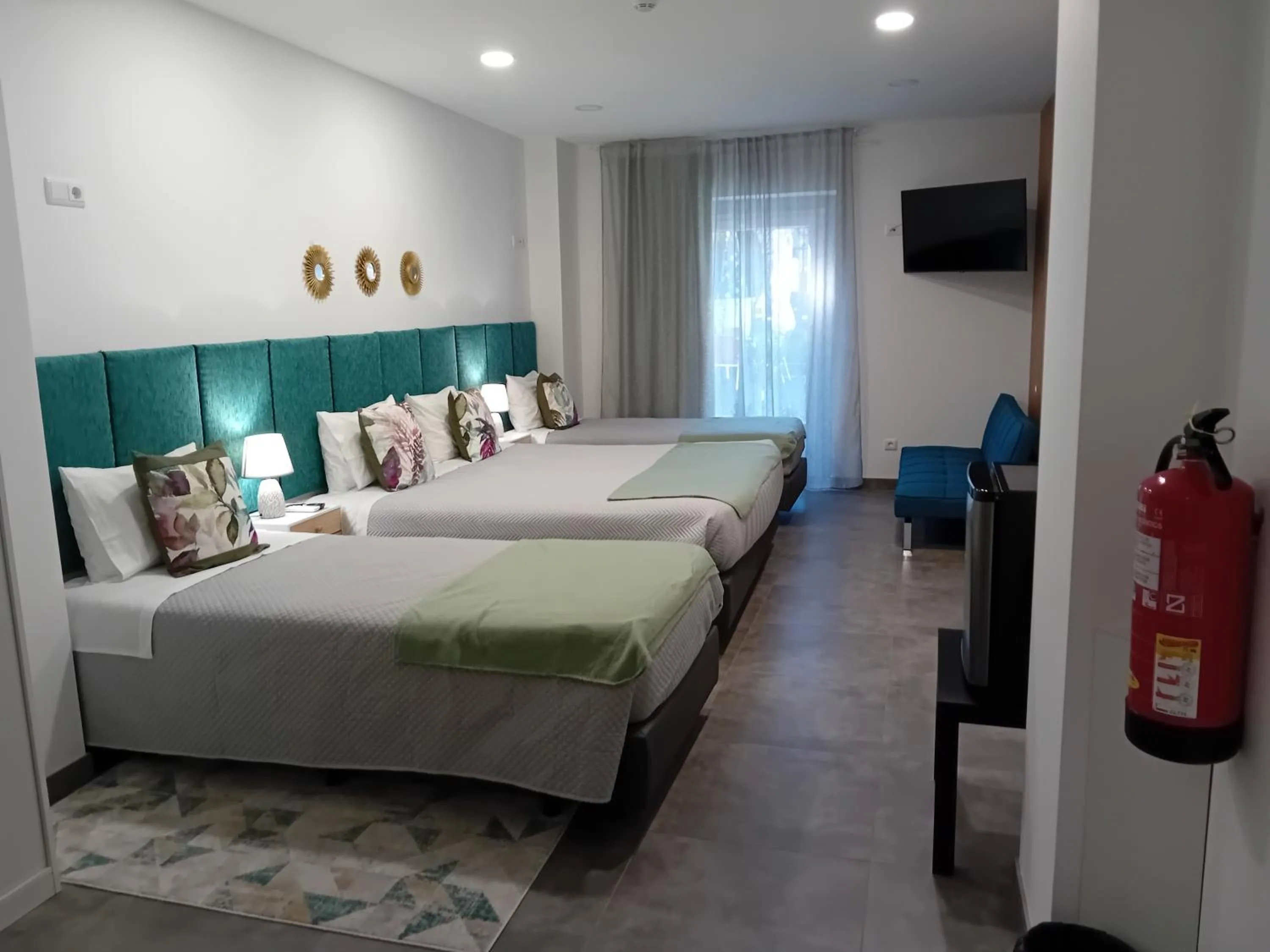 Family Room in Garden House Fundão