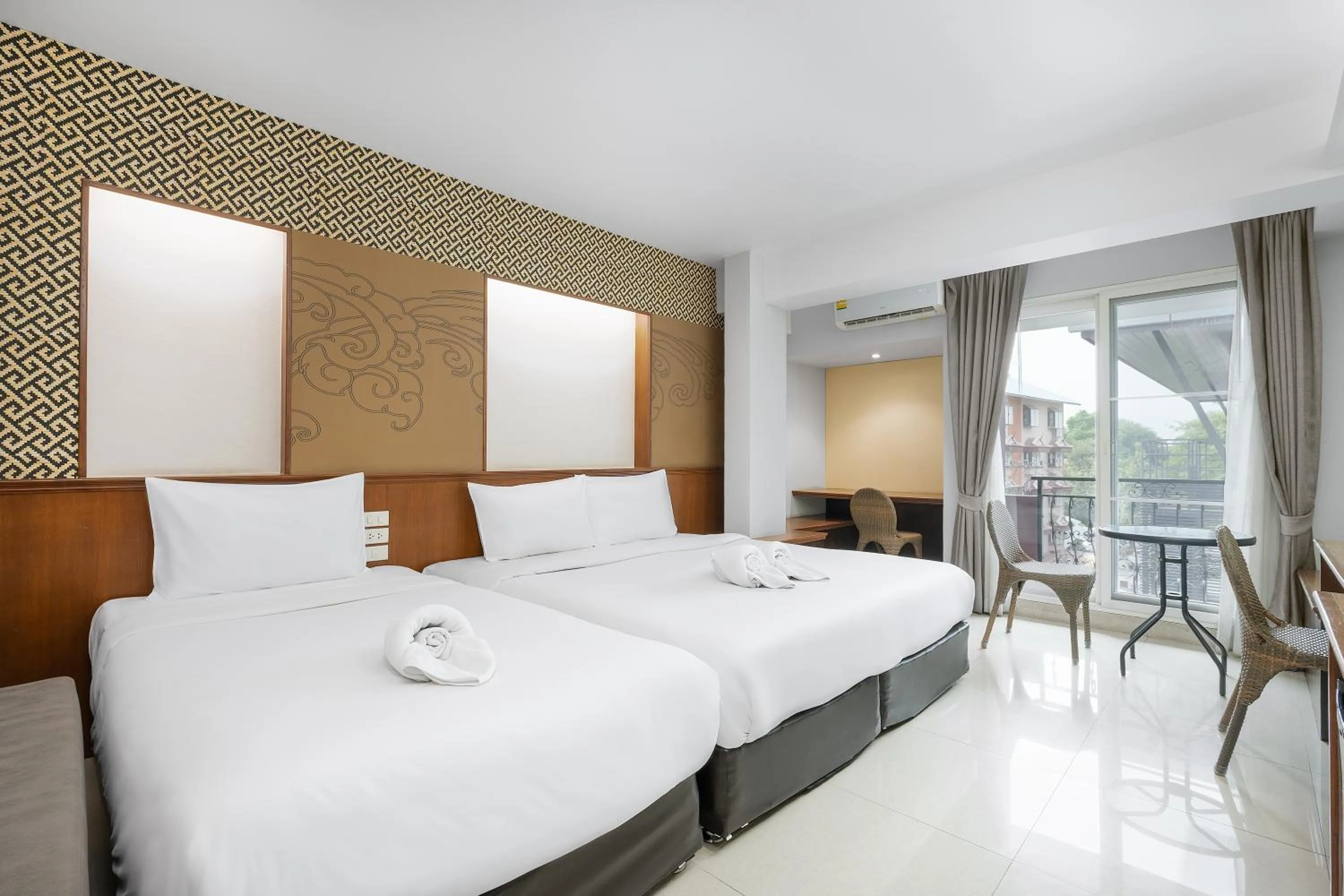 Deluxe Triple Room in Cozytel Chiangmai