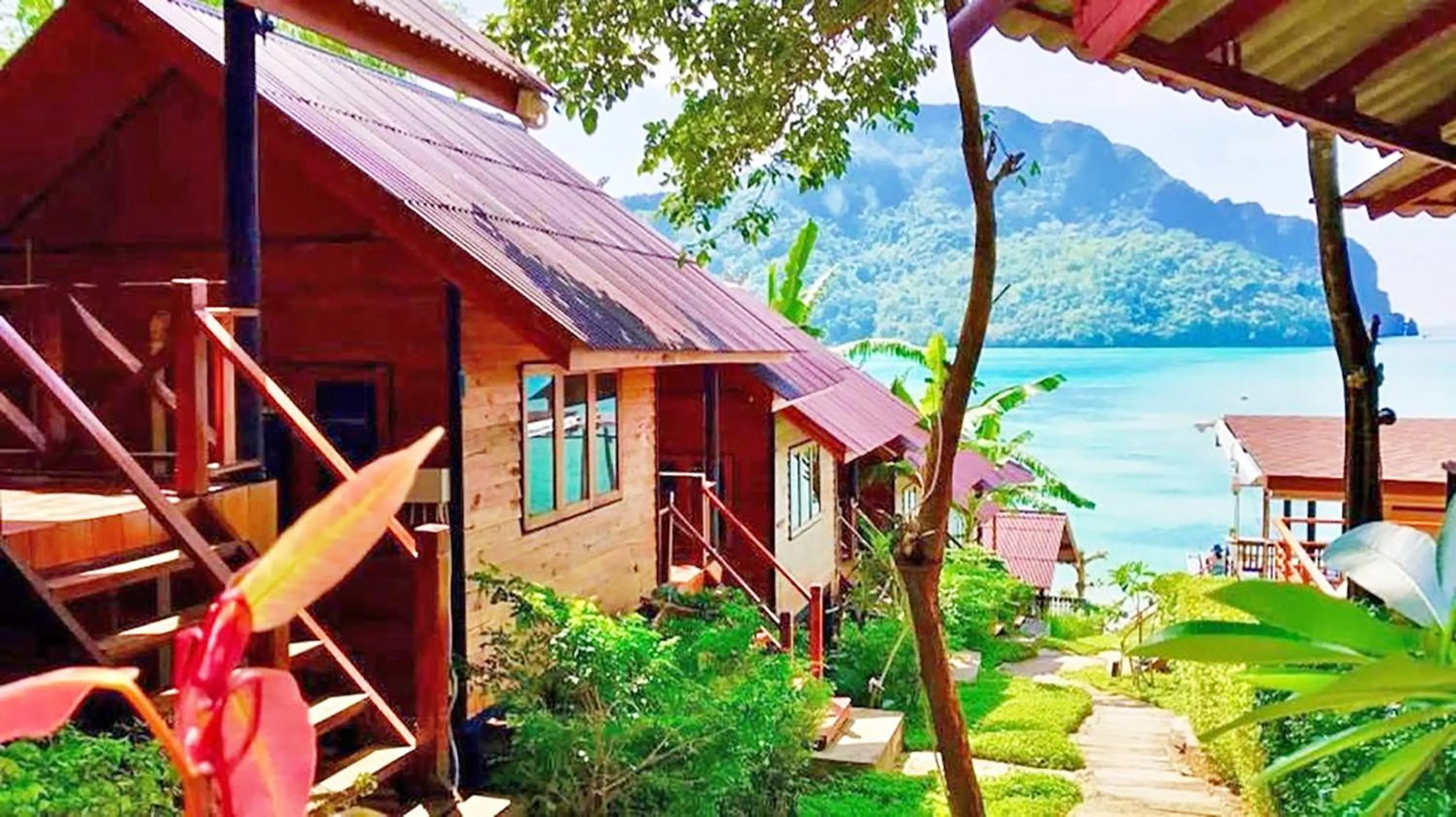 Bungalow with Sea View in The Cobble Beach Hotel- Phi Phi Island