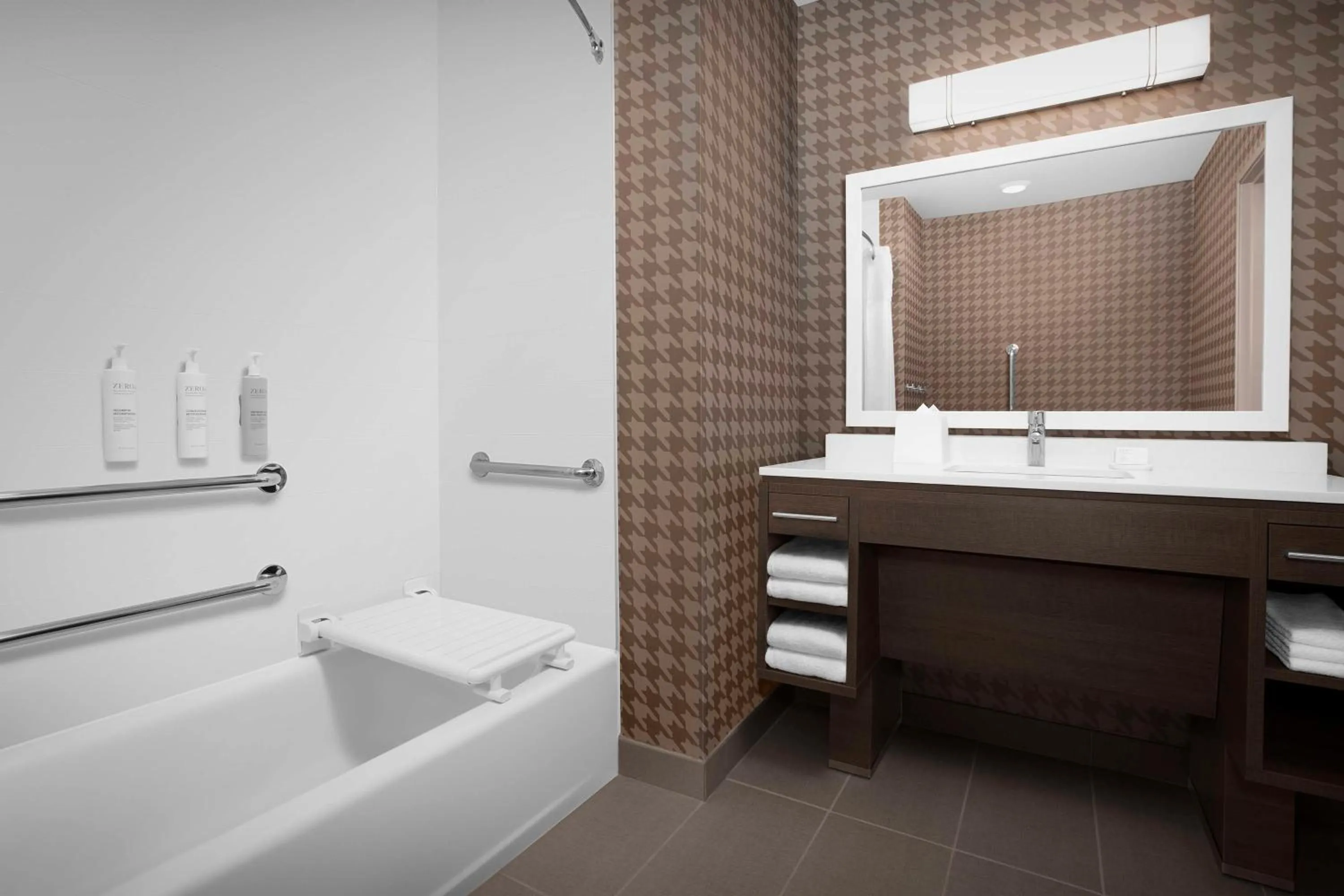 Studio Suite with Two Queen Beds and Tub - Mobility Access in Home2 Suites By Hilton Phoenix North Happy Valley