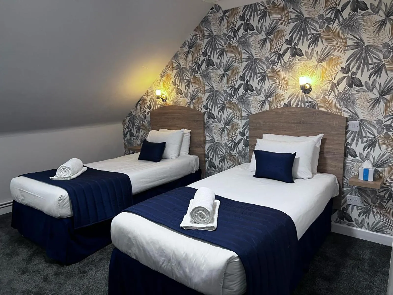 Standard Twin Room in Best Western Andover