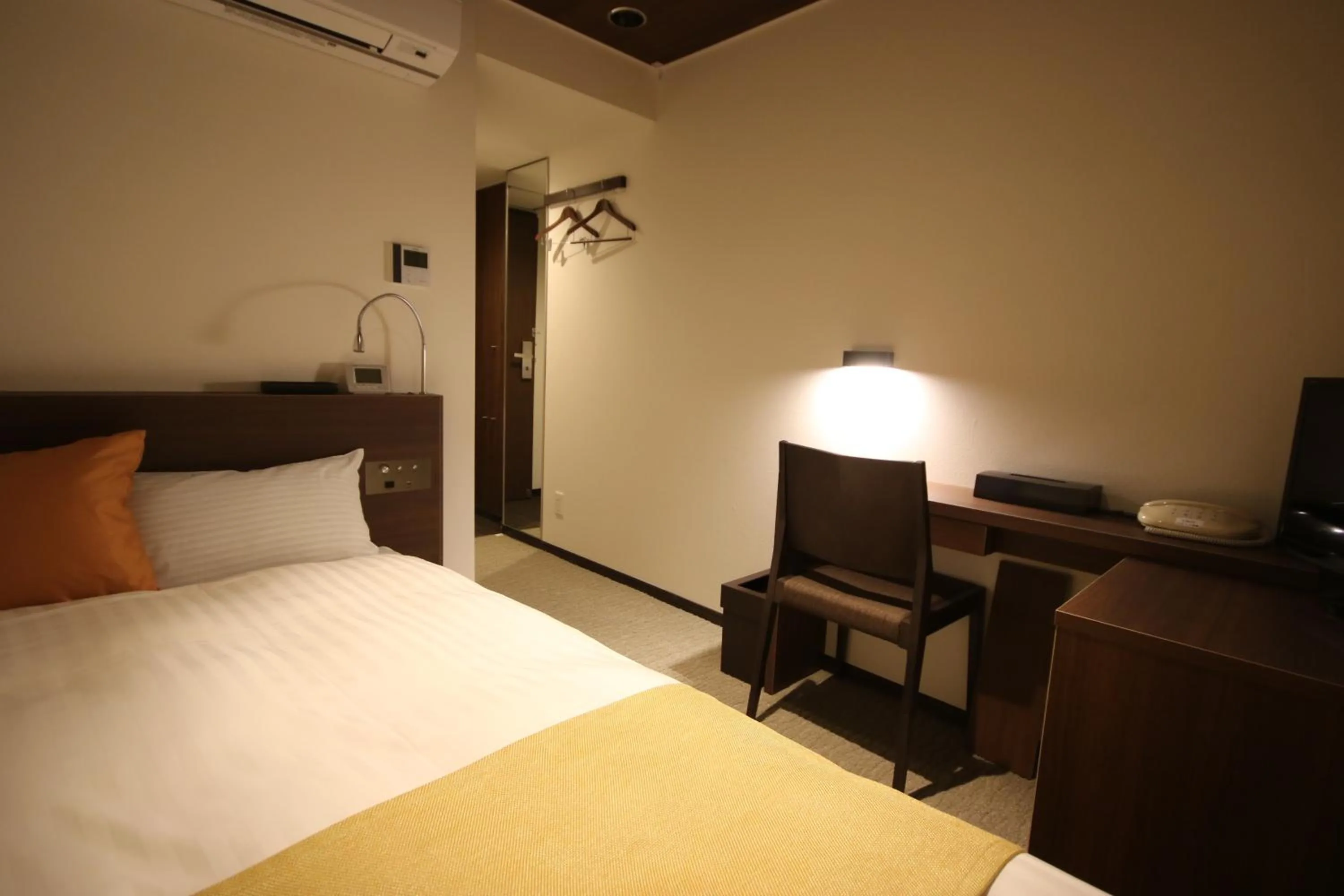 Standard Single Room - Non-Smoking in Kita Hotel